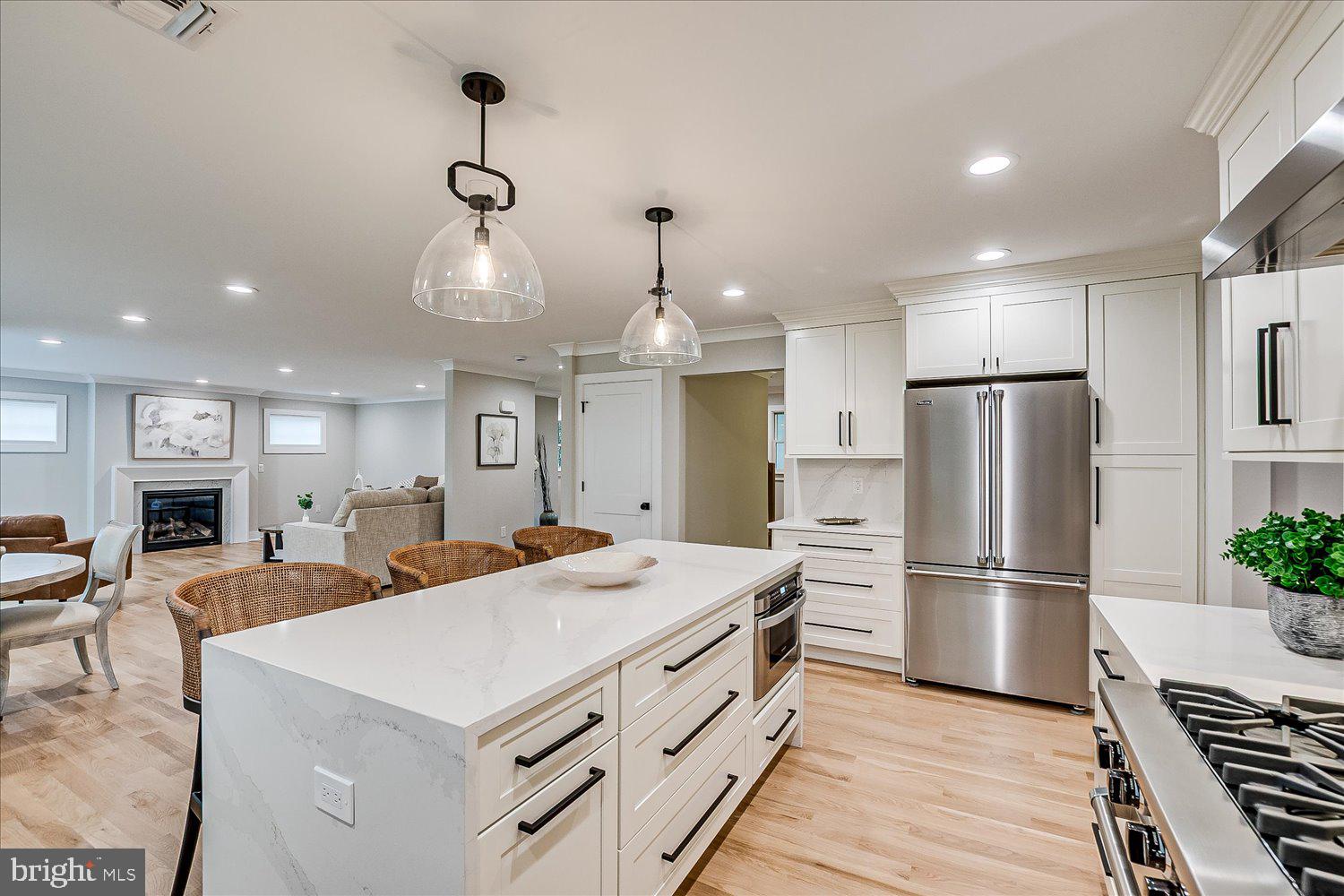 RIVERSIDE - Residential