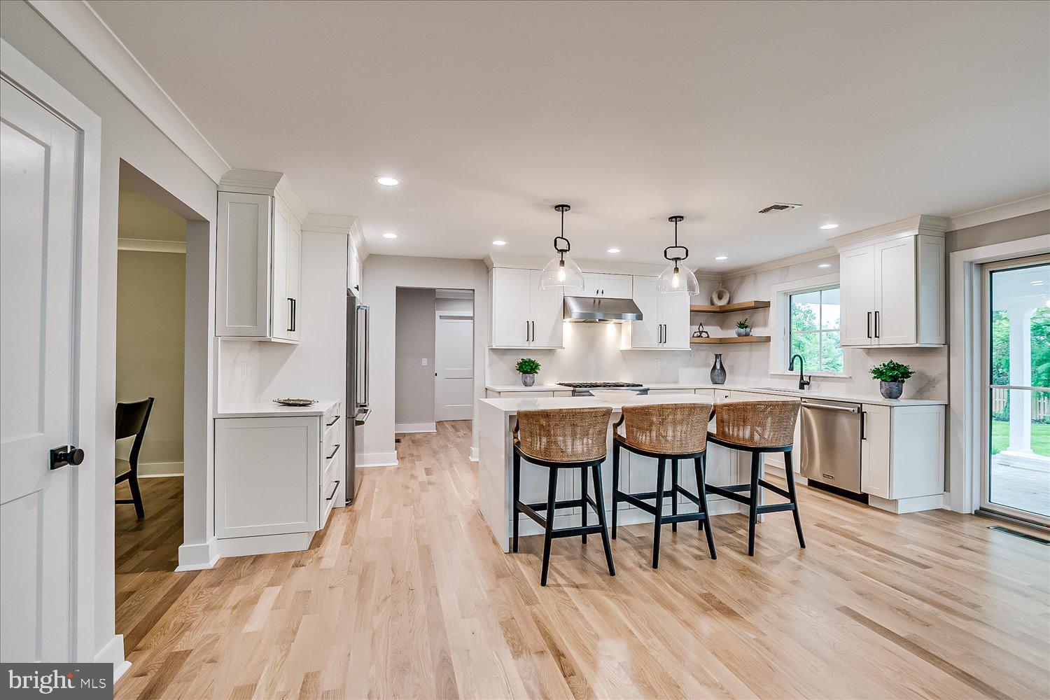 RIVERSIDE - Residential