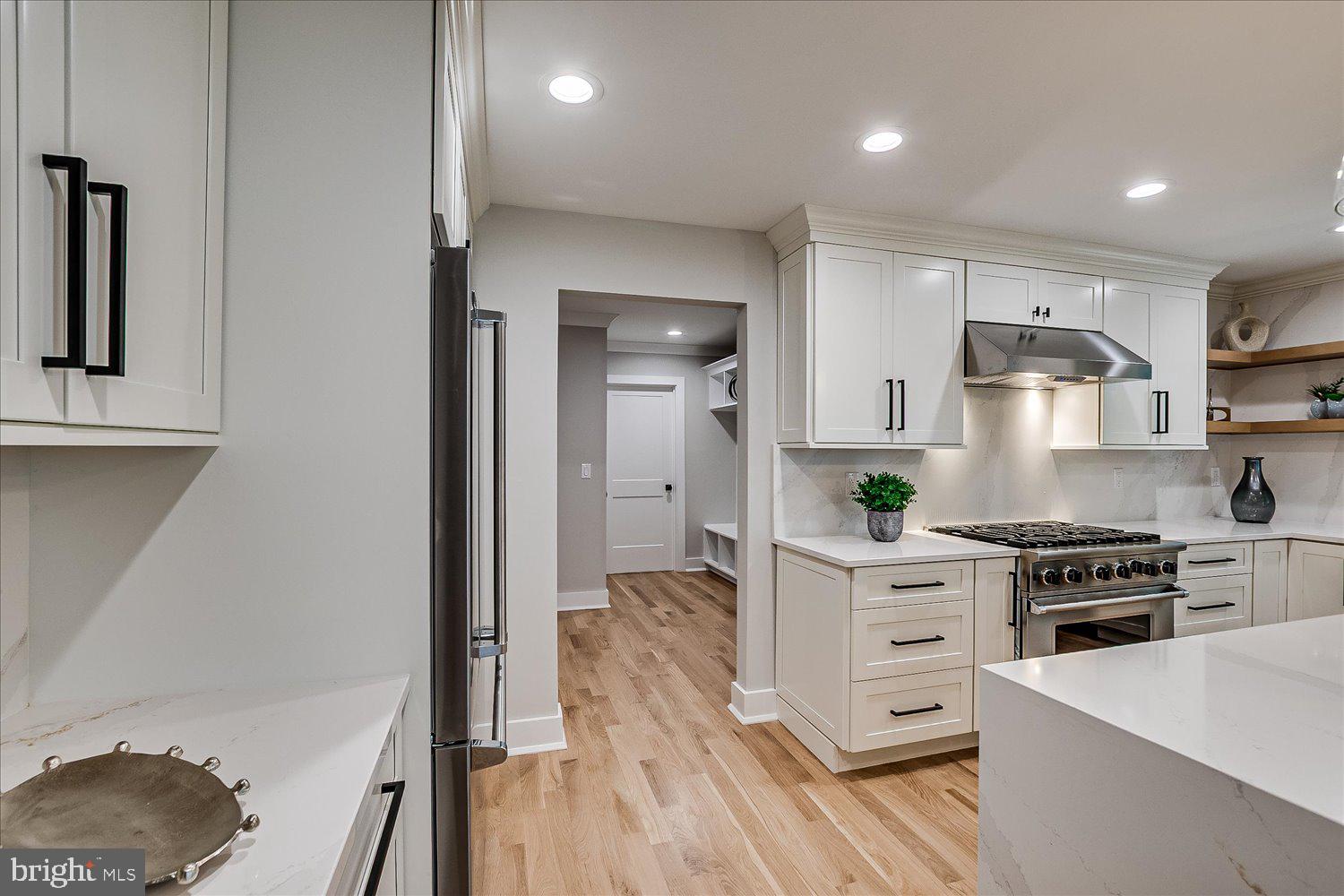 RIVERSIDE - Residential