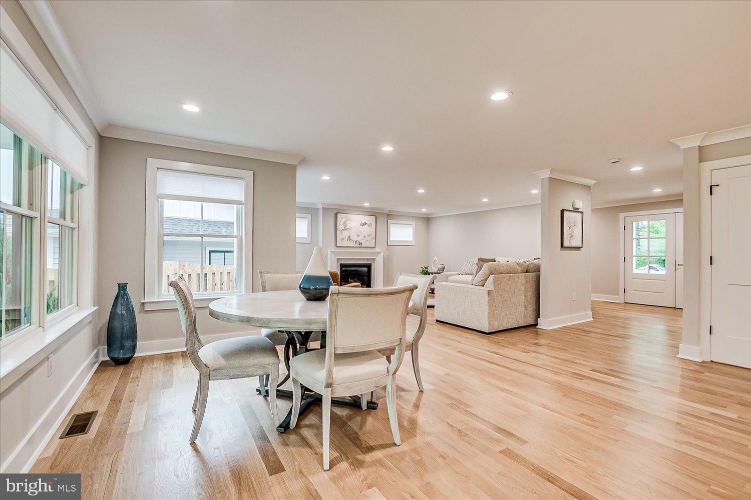 RIVERSIDE - Residential