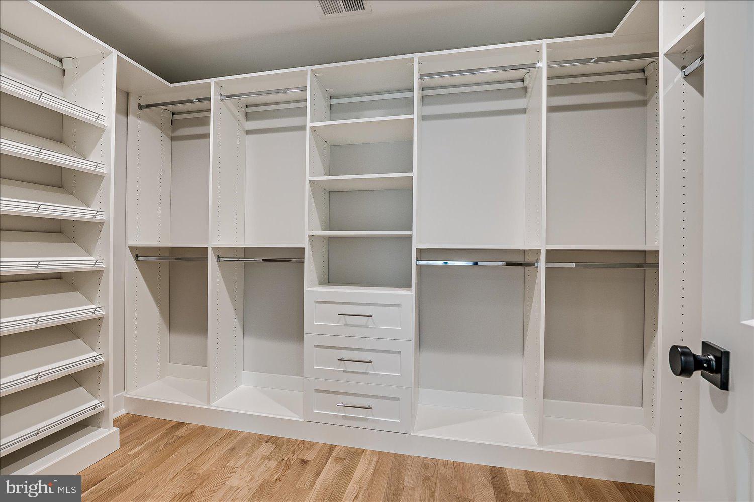 RIVERSIDE - Residential