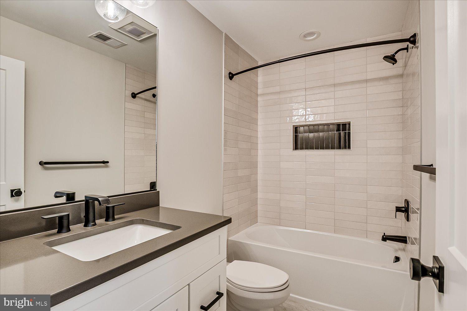 RIVERSIDE - Residential