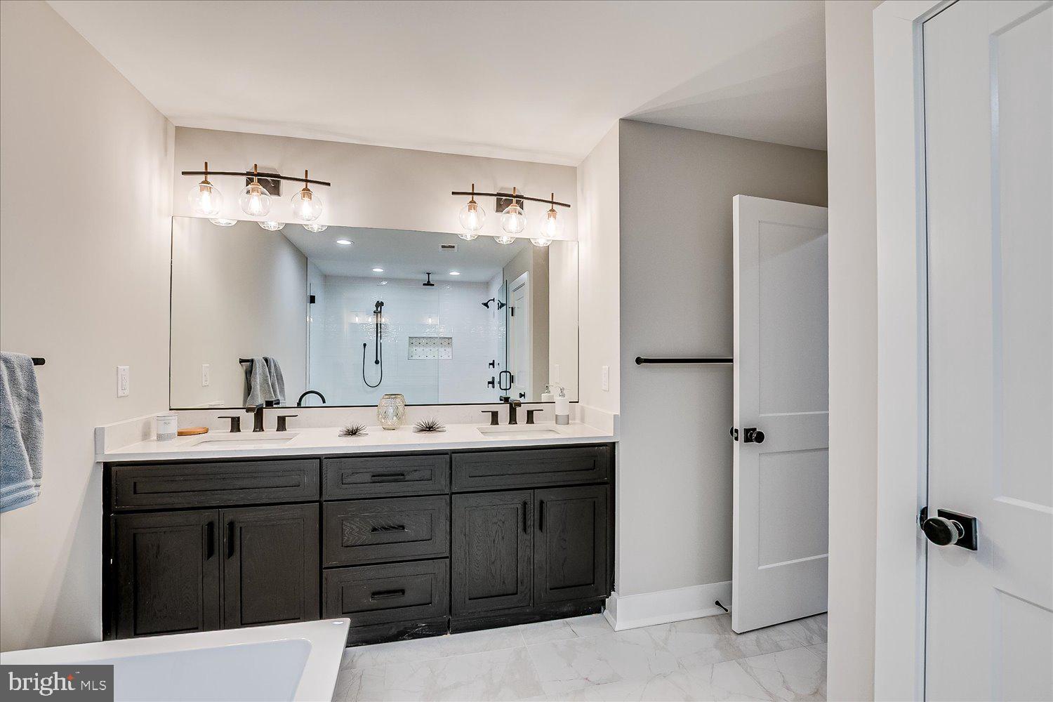 RIVERSIDE - Residential