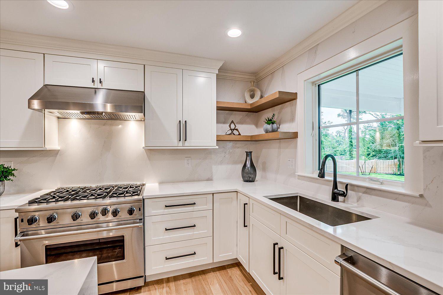 RIVERSIDE - Residential