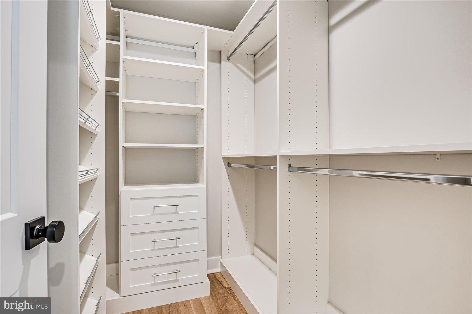 RIVERSIDE - Residential