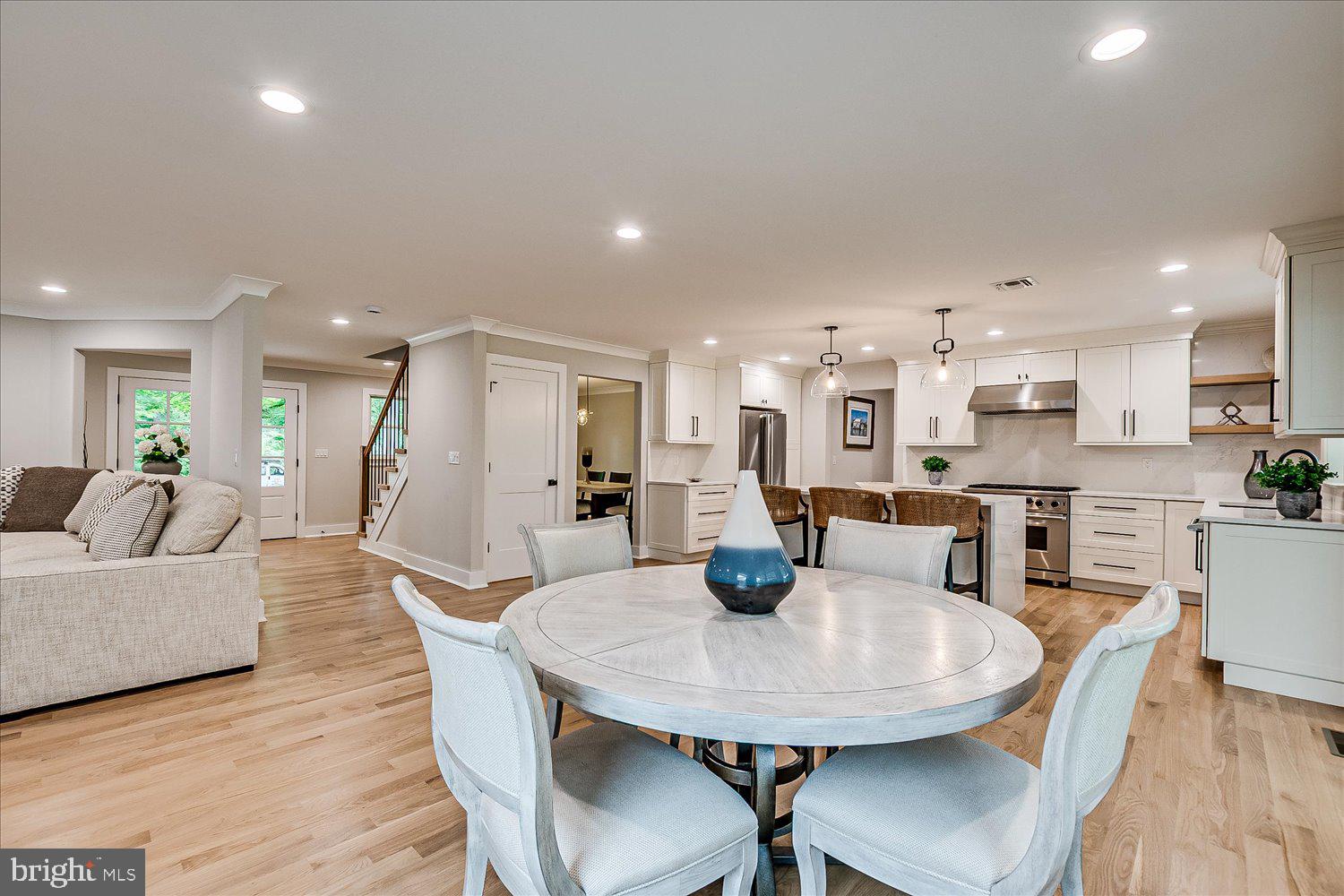 RIVERSIDE - Residential