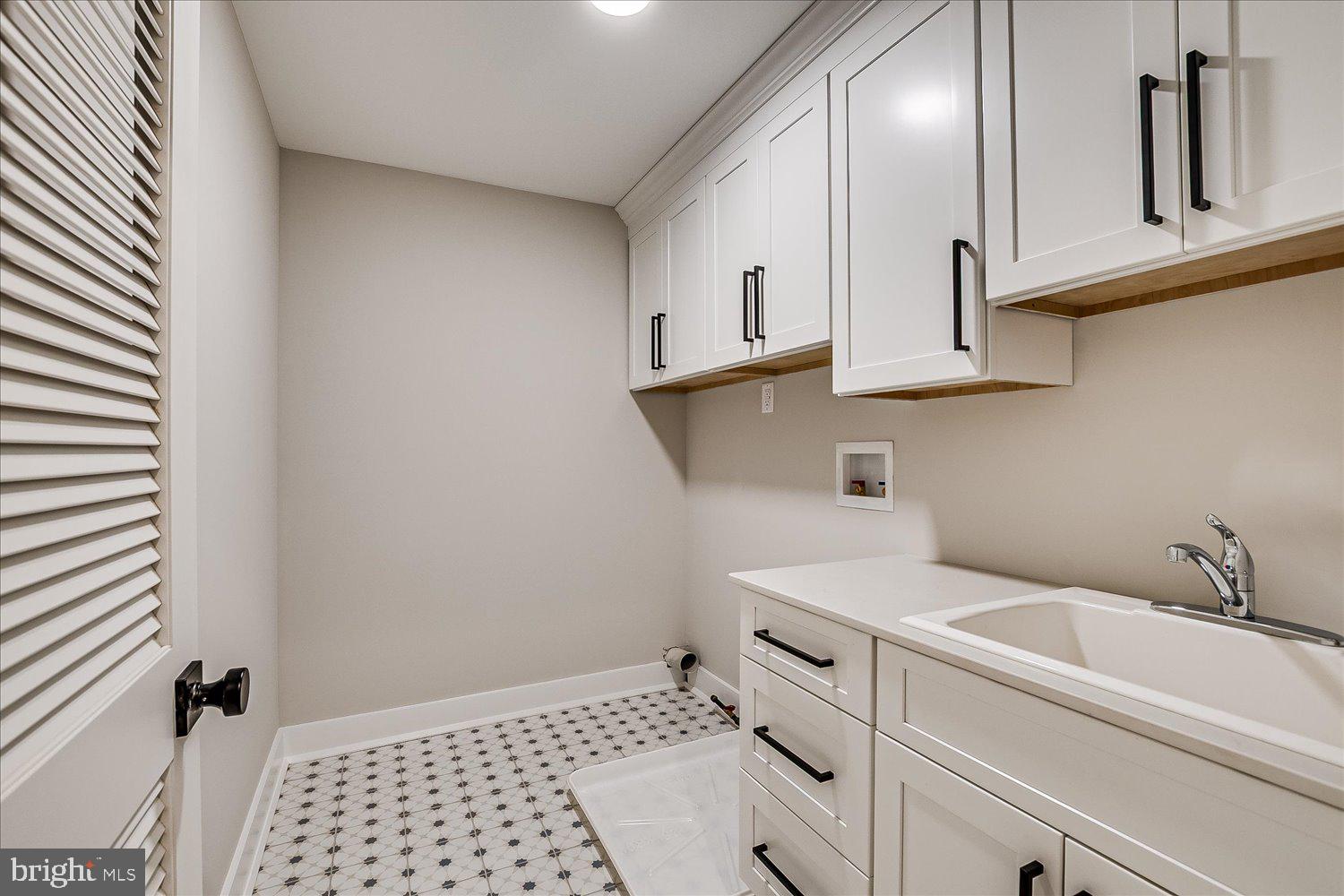 RIVERSIDE - Residential