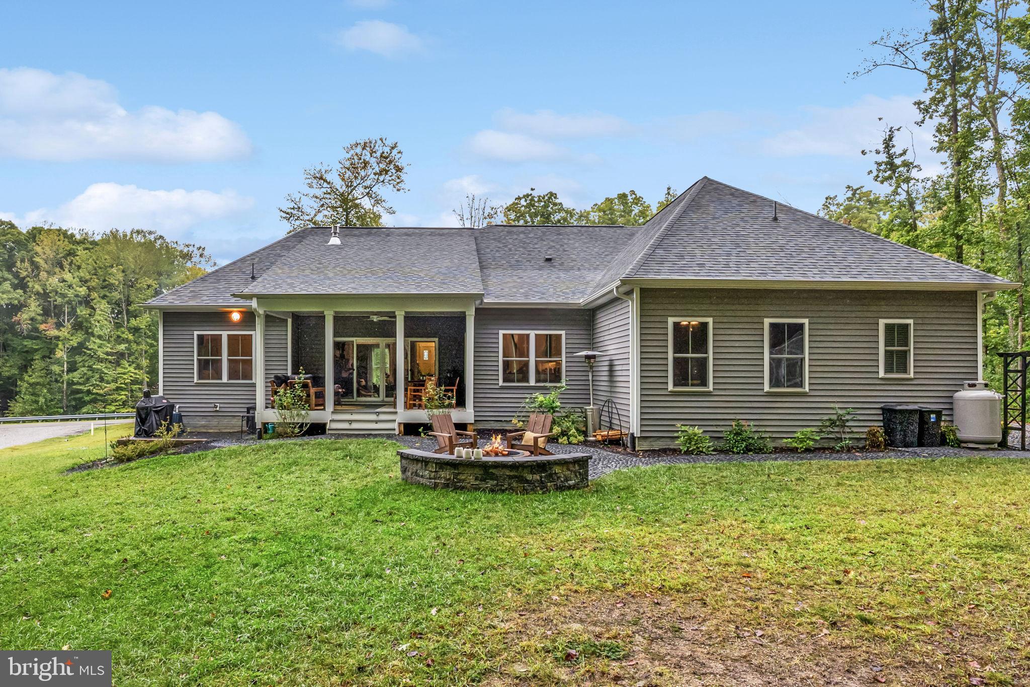 MILL RUN - Residential