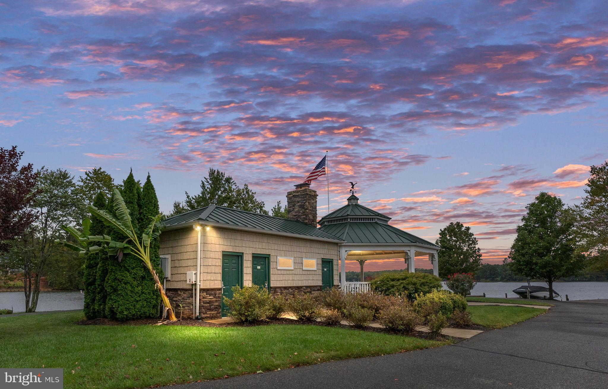 MILL RUN - Residential