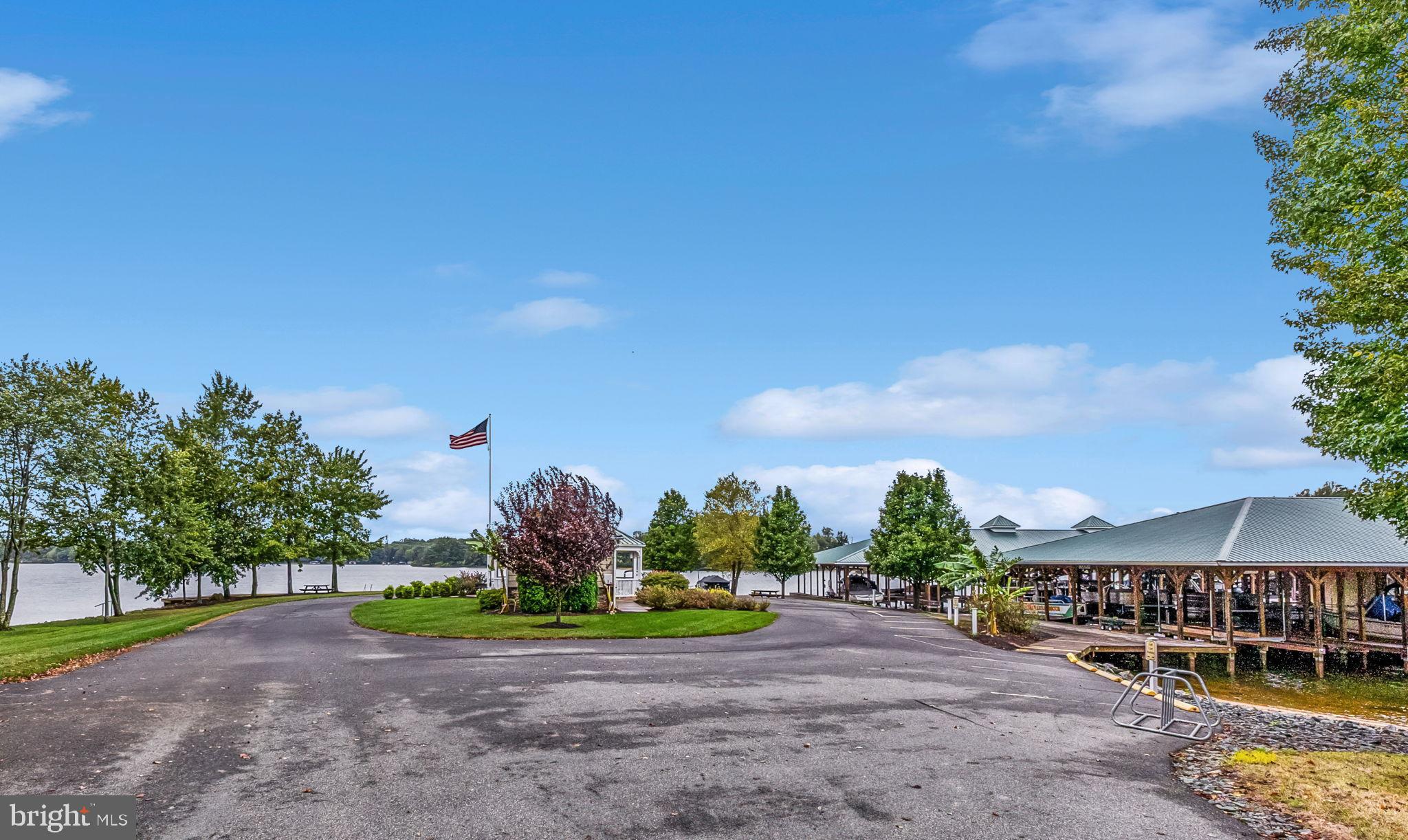 MILL RUN - Residential