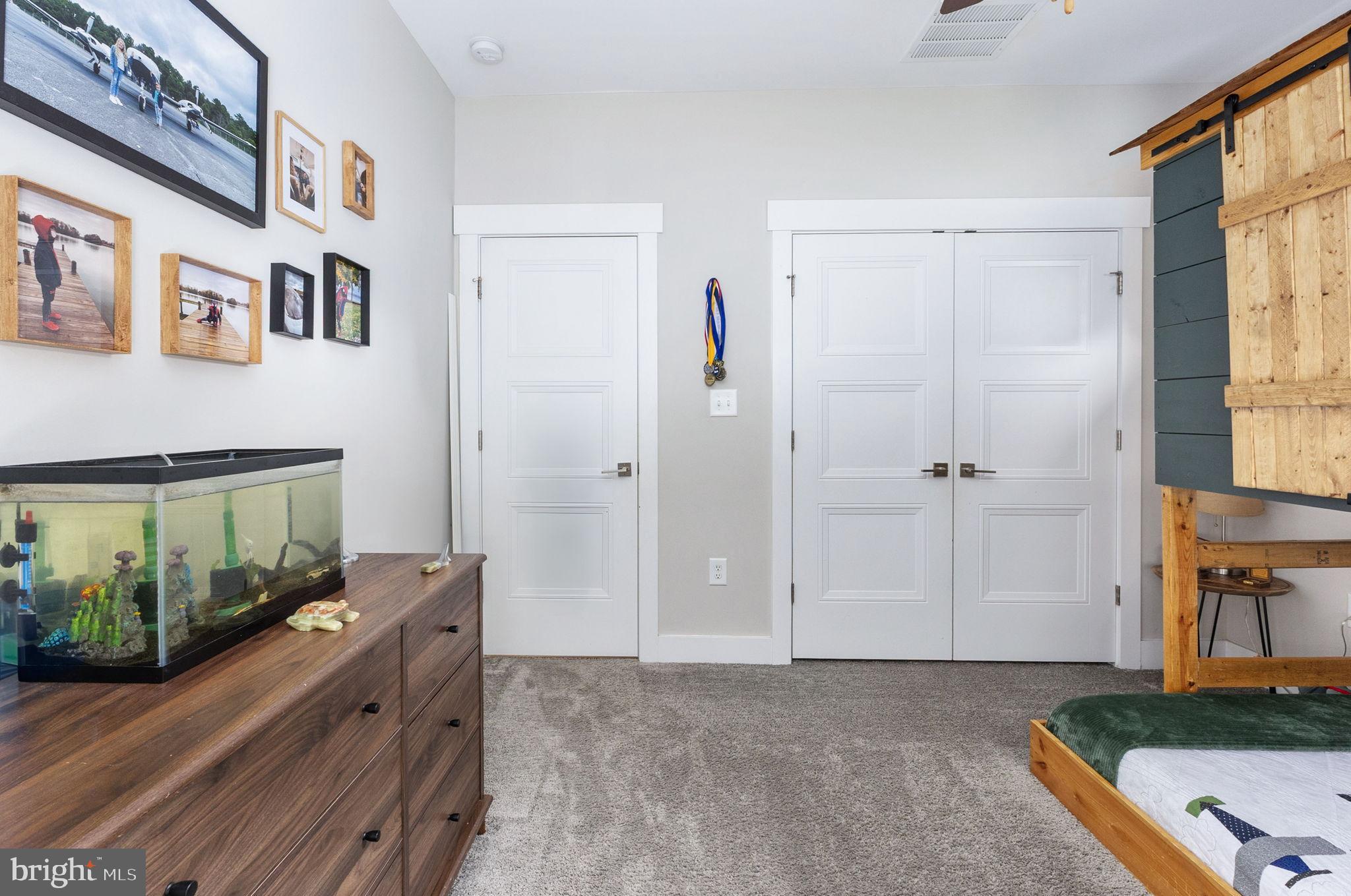 MILL RUN - Residential