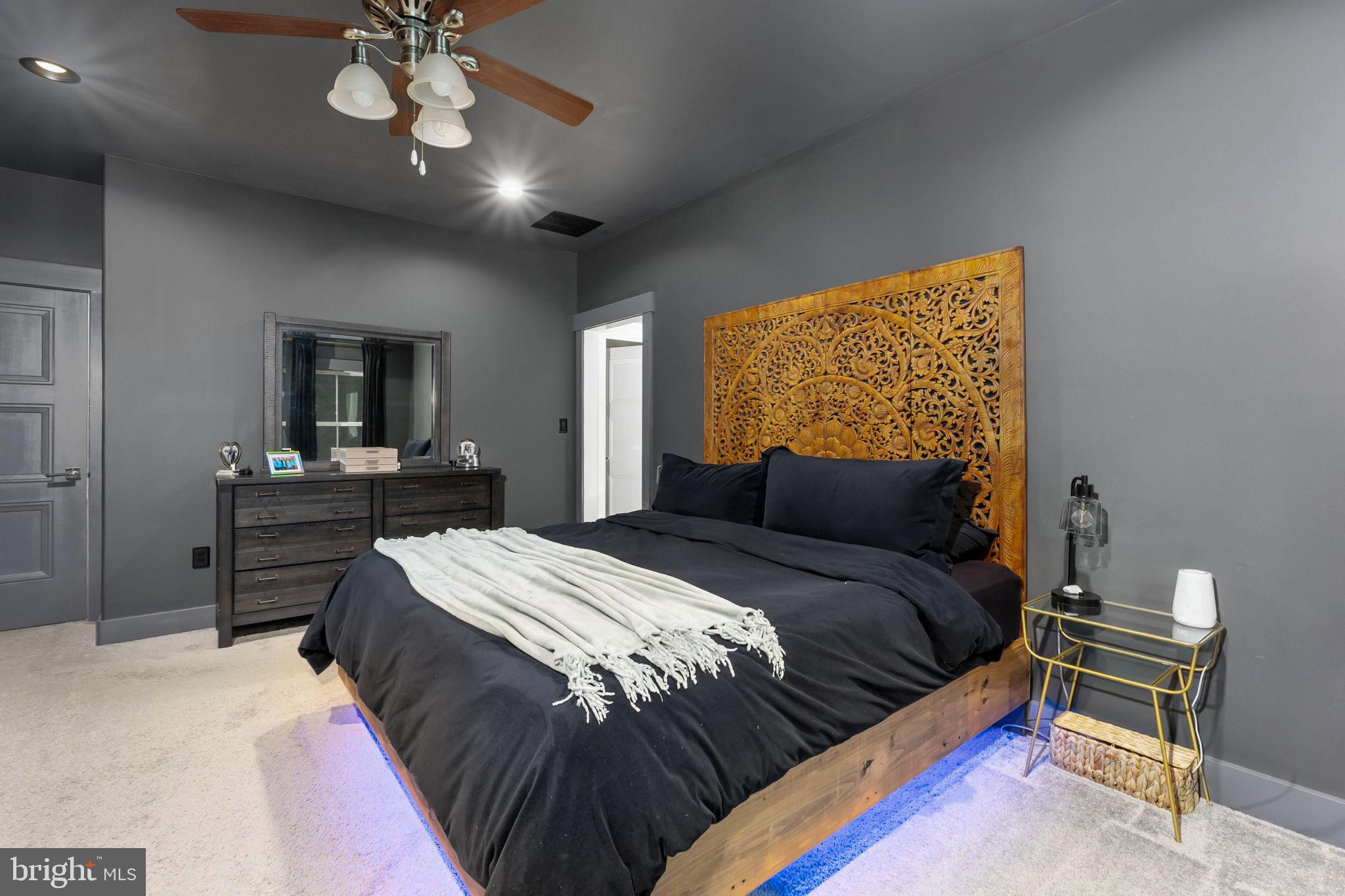 MILL RUN - Residential