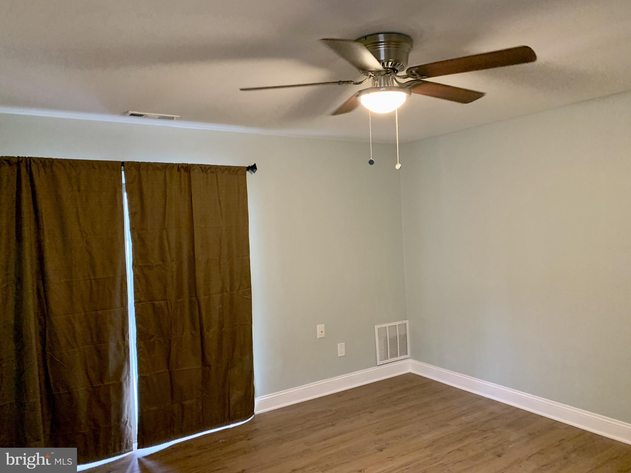 4860 W BRIGANTINE COURT