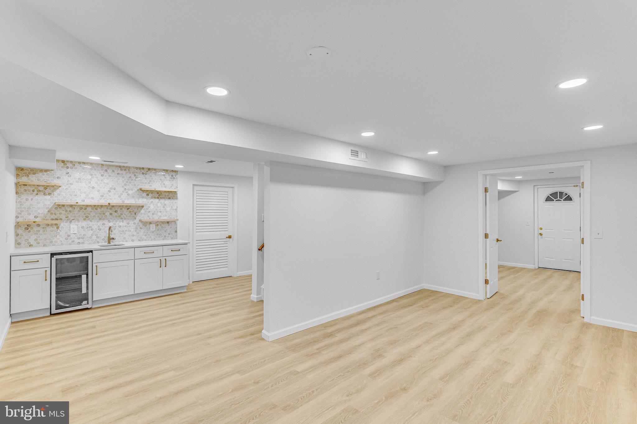 WAYSIDE - Residential