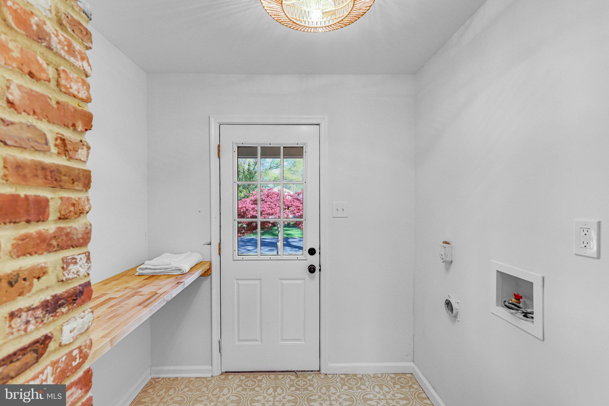 WAYSIDE - Residential