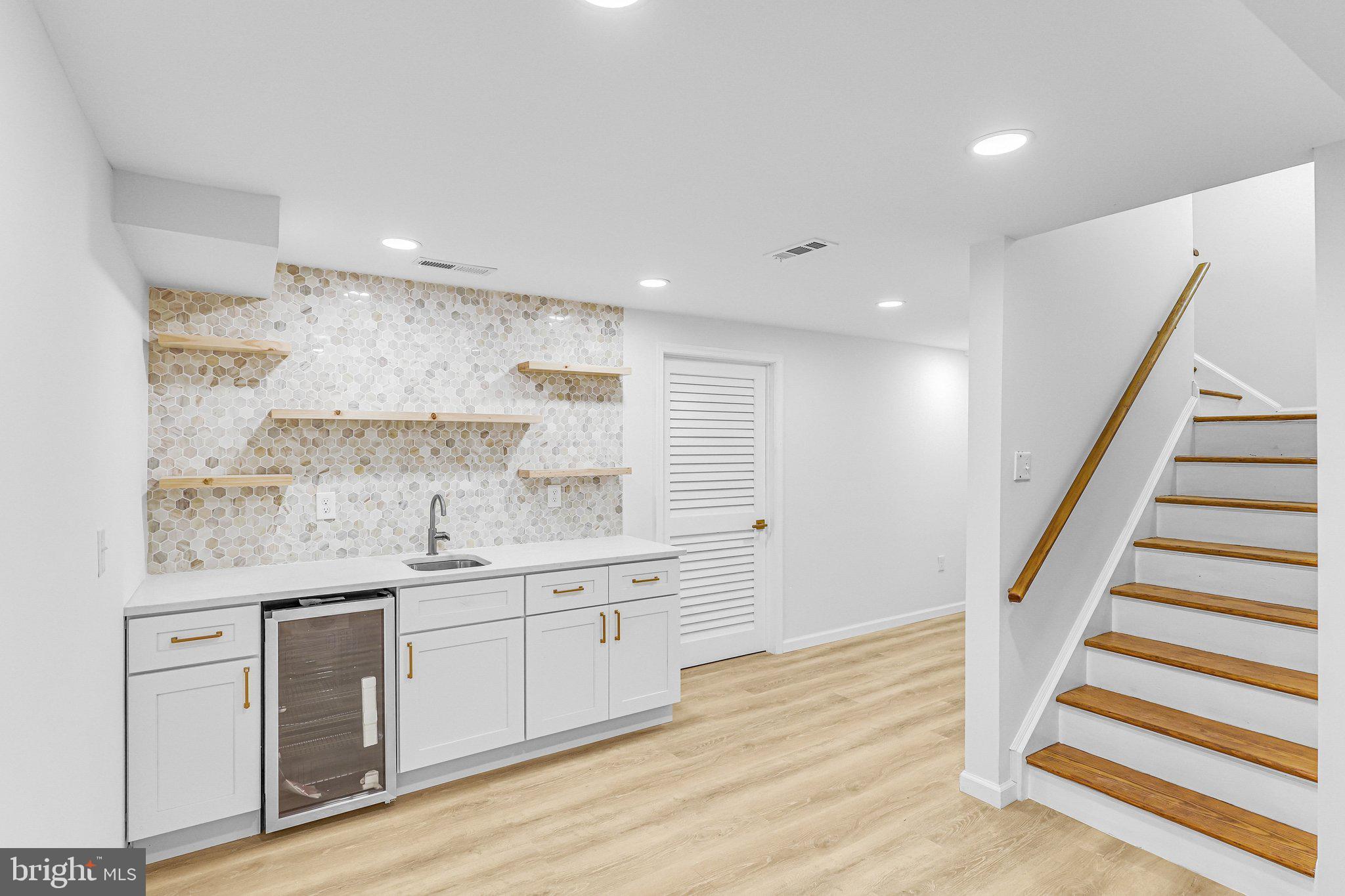 WAYSIDE - Residential