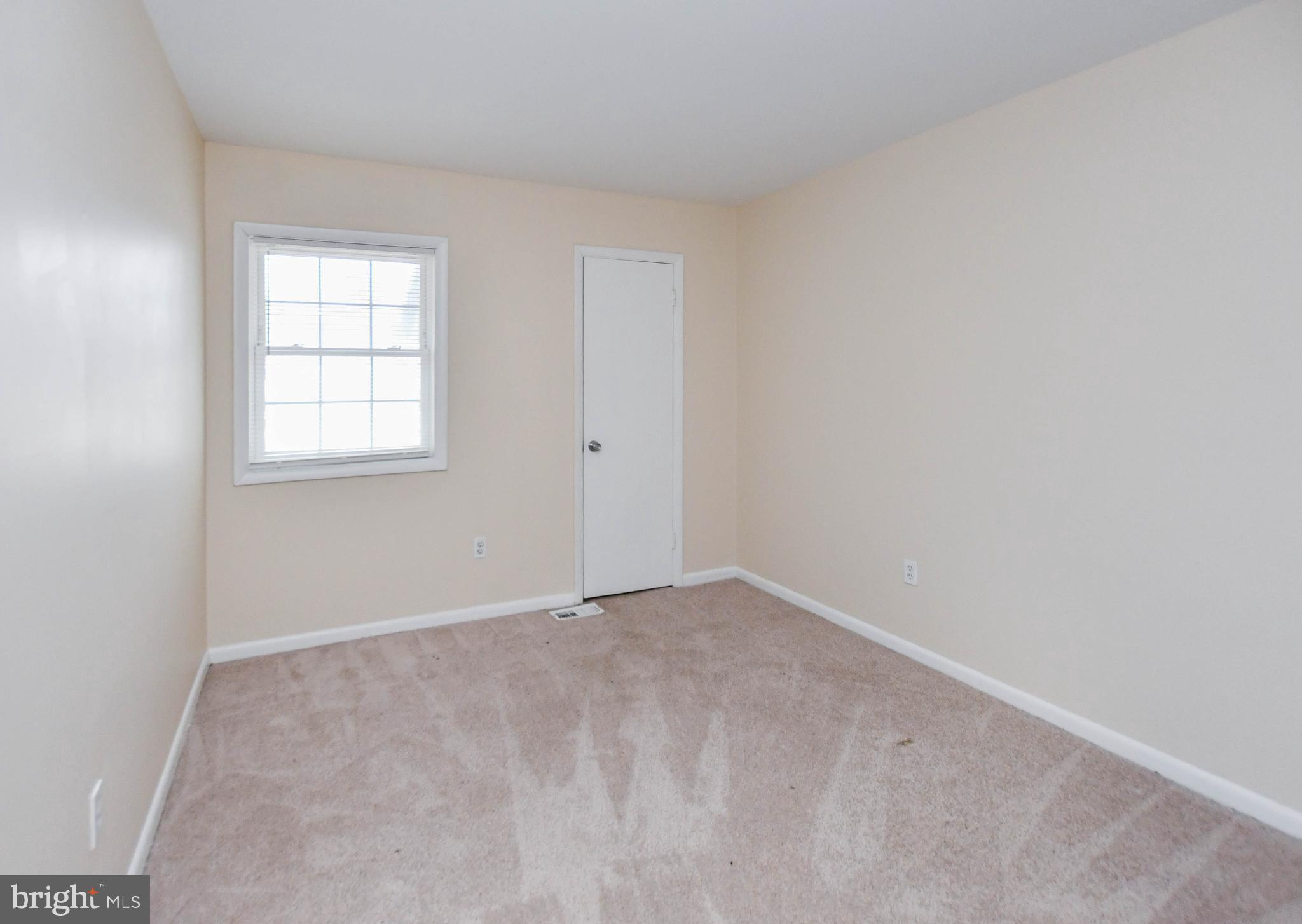 APPLEWALK CONDO - Residential Lease