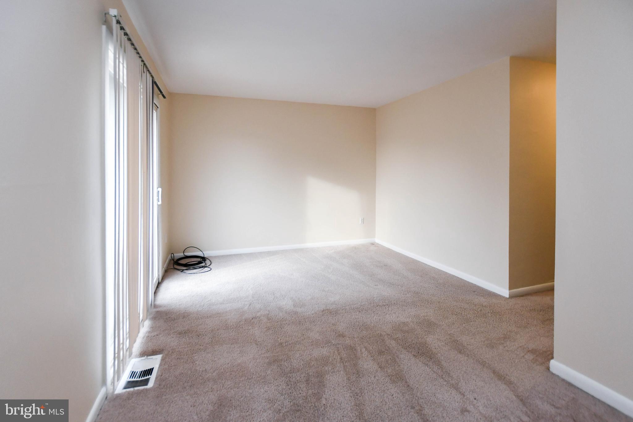 APPLEWALK CONDO - Residential Lease