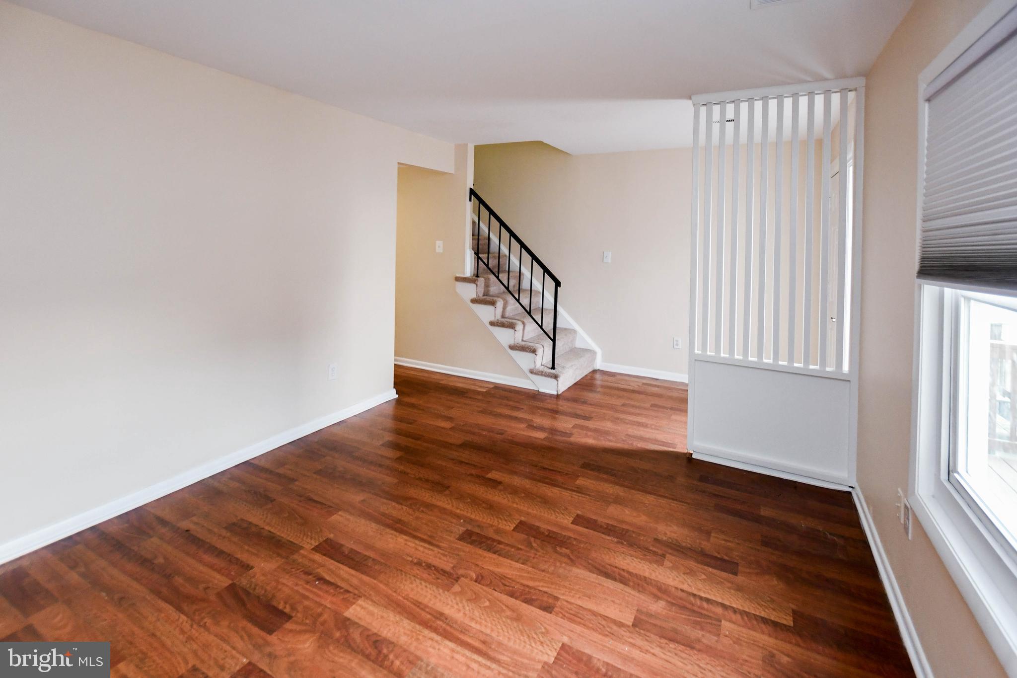 APPLEWALK CONDO - Residential Lease