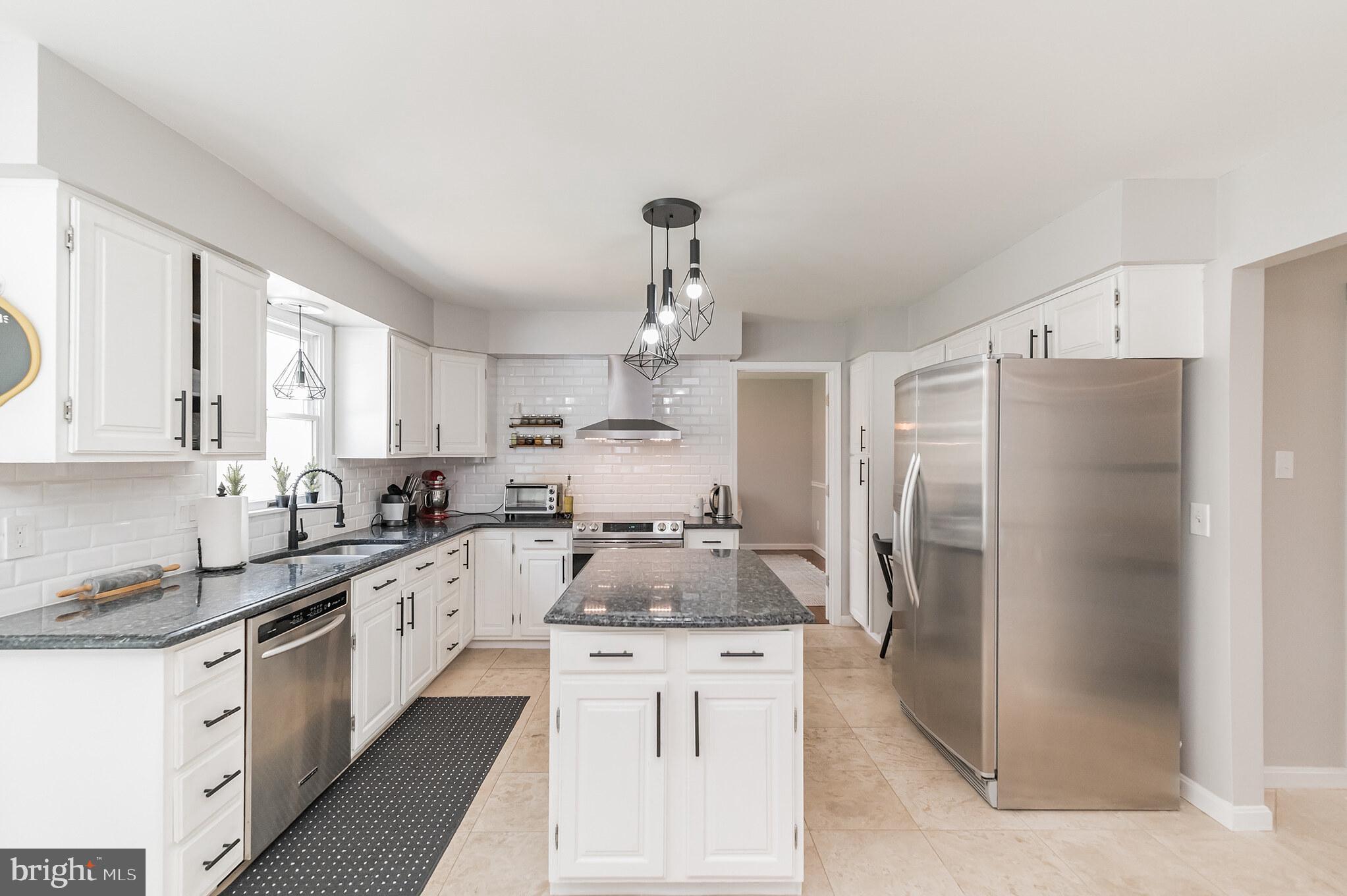 CANNON BLUFF - Residential