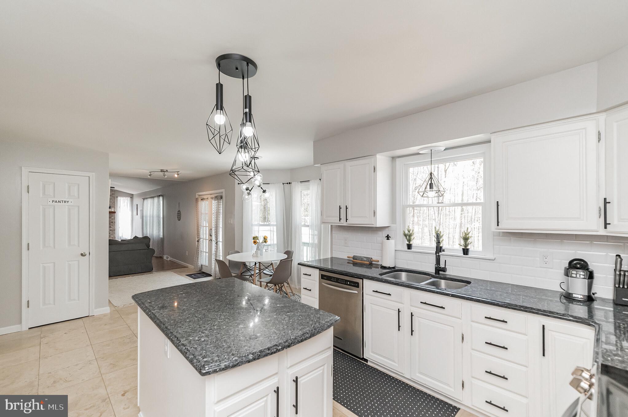 CANNON BLUFF - Residential