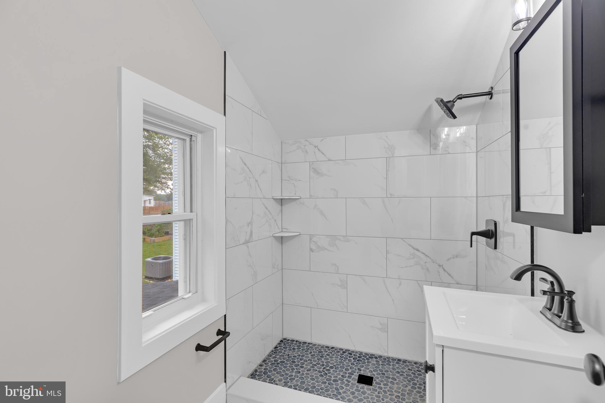 COLUMBIA FOREST - Residential