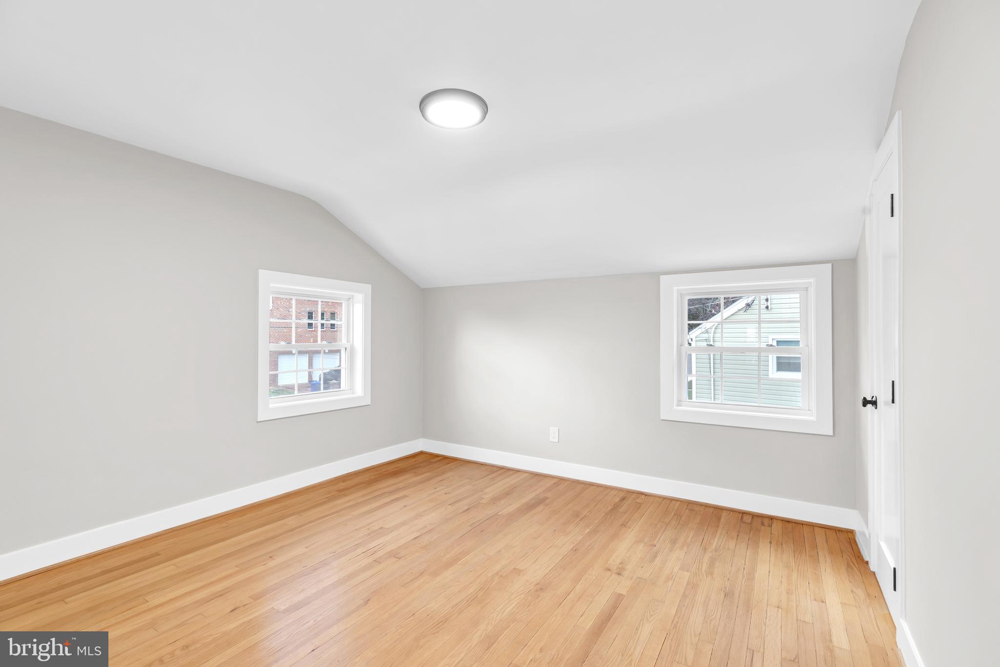 COLUMBIA FOREST - Residential