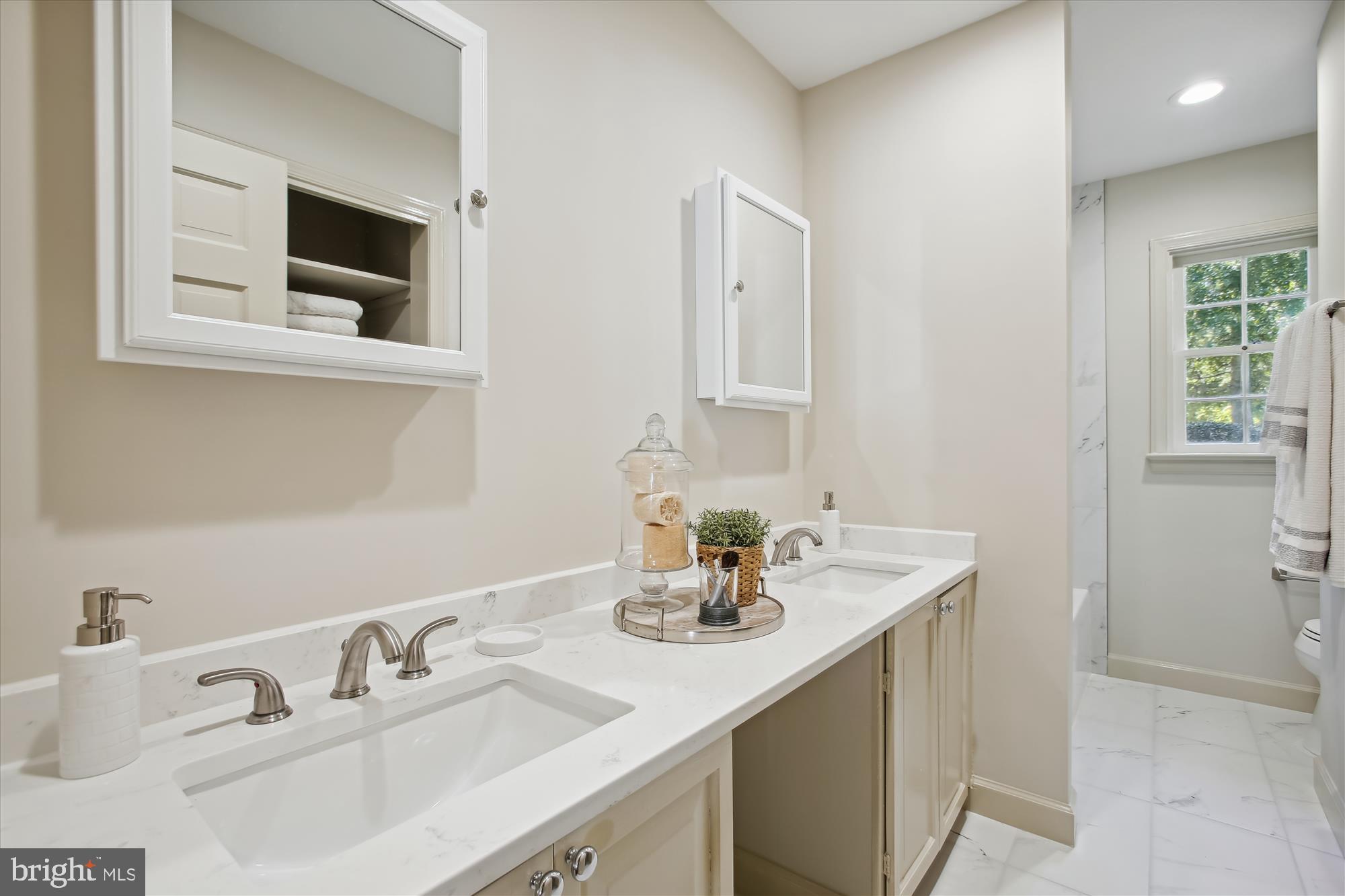 MAPLE HEIGHTS - Residential