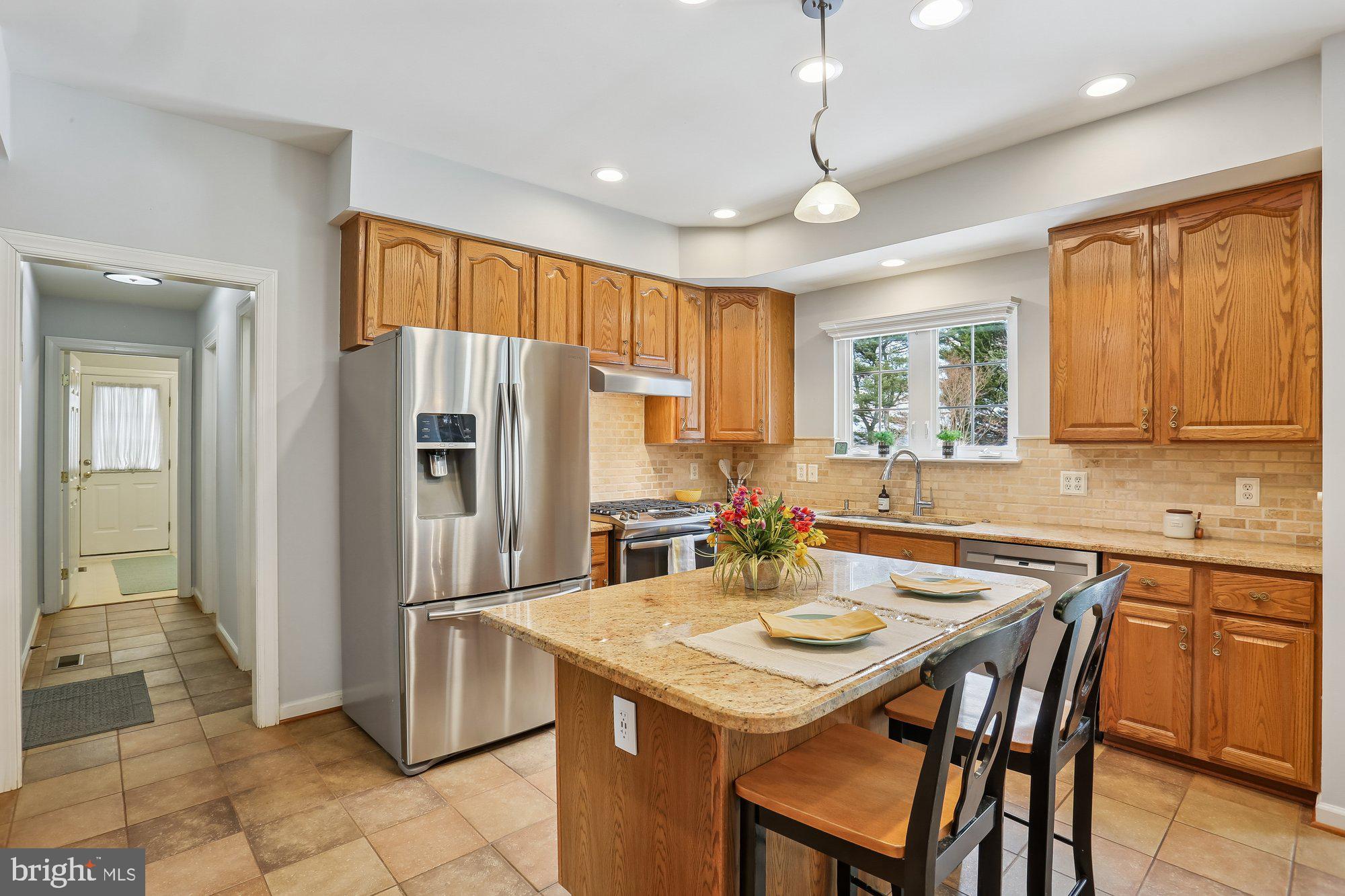 WINDSOR KNOLLS - Residential