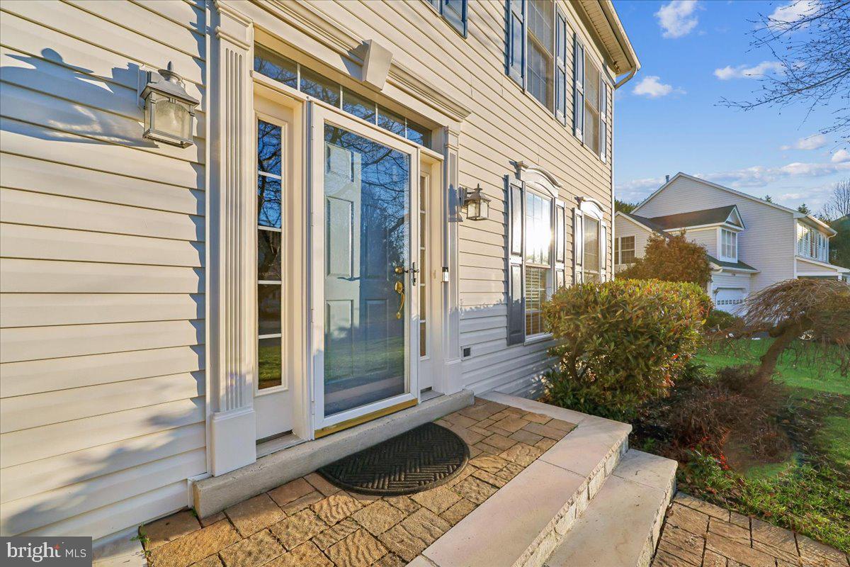 WINDSOR KNOLLS - Residential