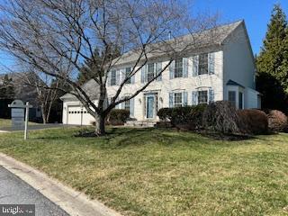 WINDSOR KNOLLS - Residential