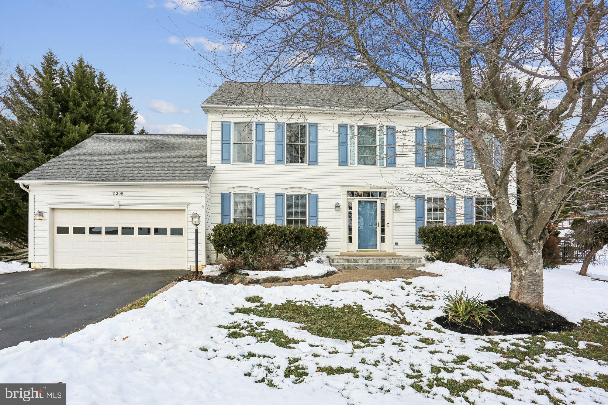 WINDSOR KNOLLS - Residential