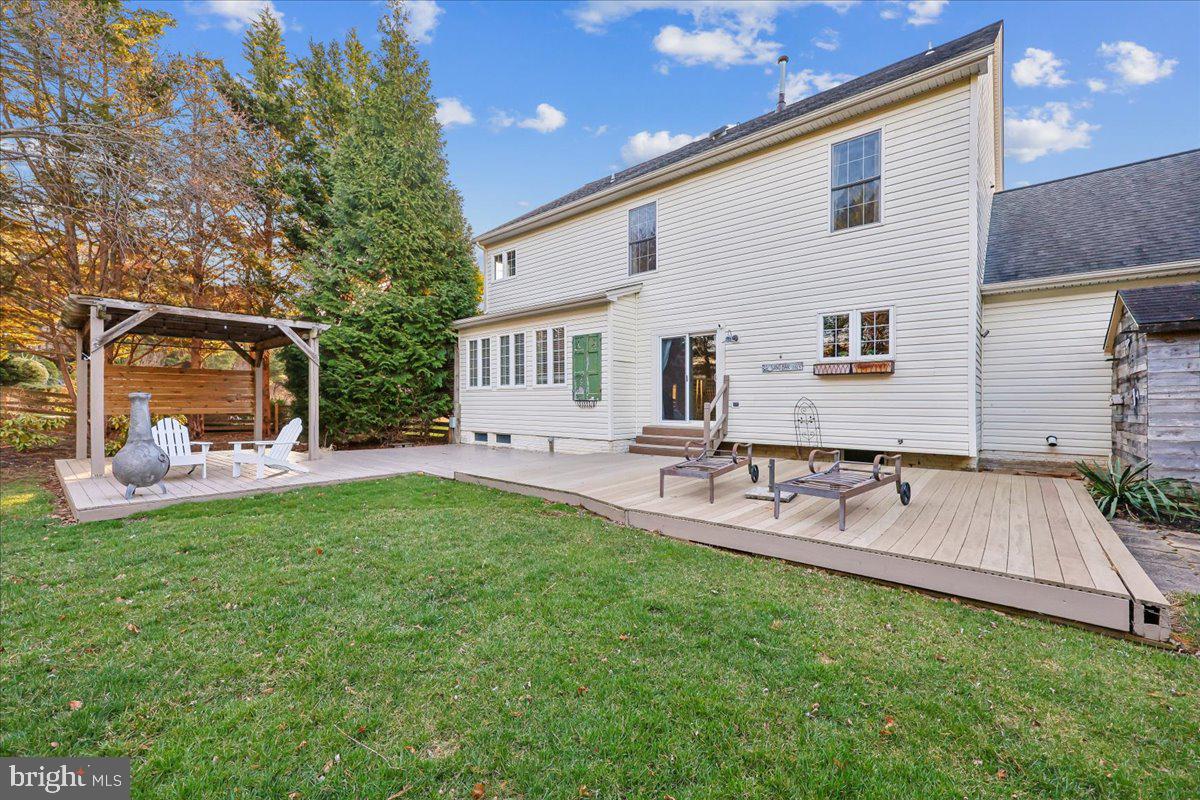 WINDSOR KNOLLS - Residential