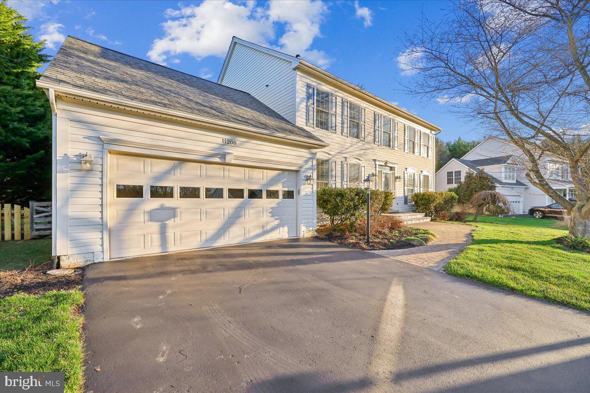 WINDSOR KNOLLS - Residential