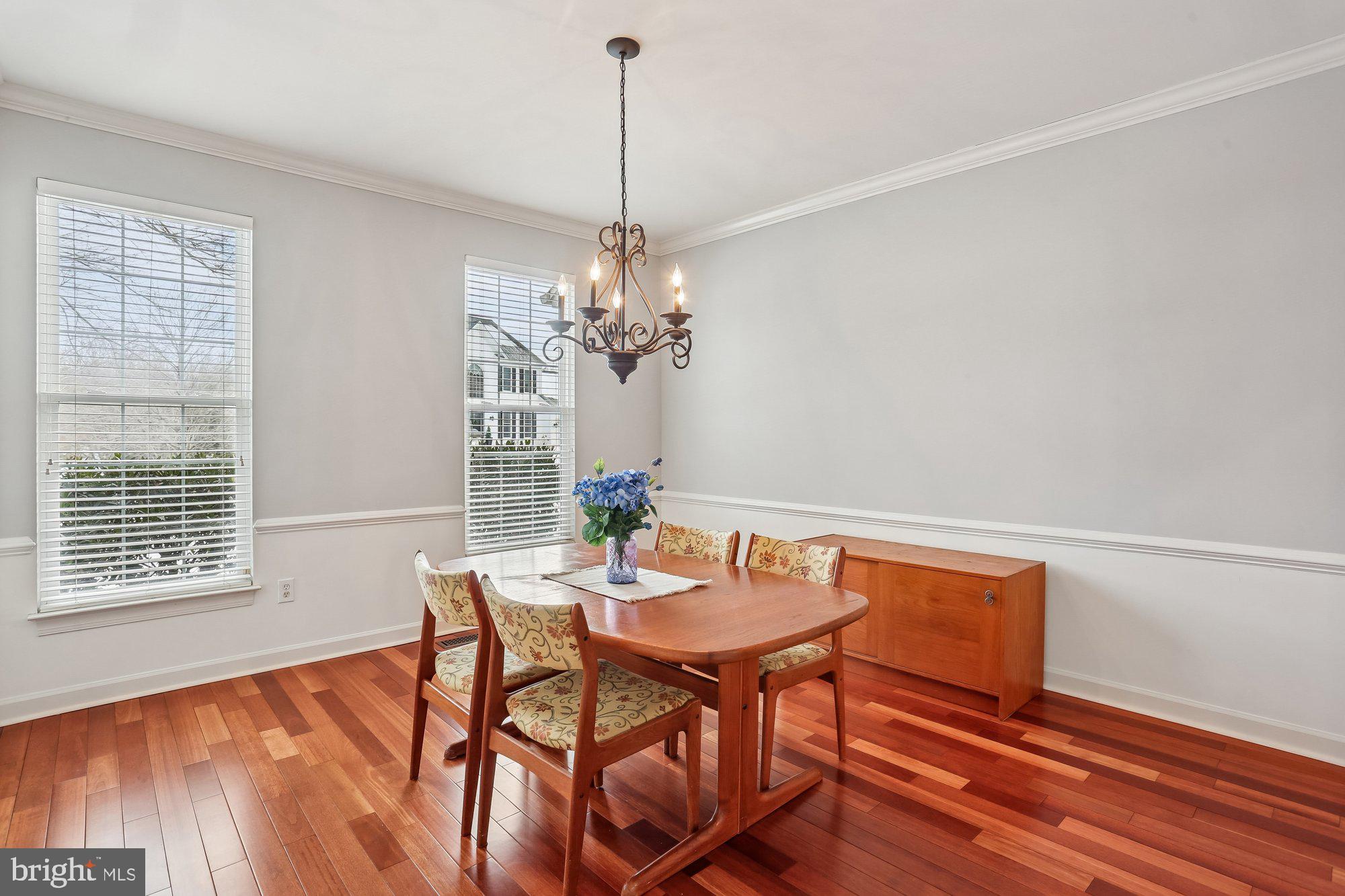 WINDSOR KNOLLS - Residential