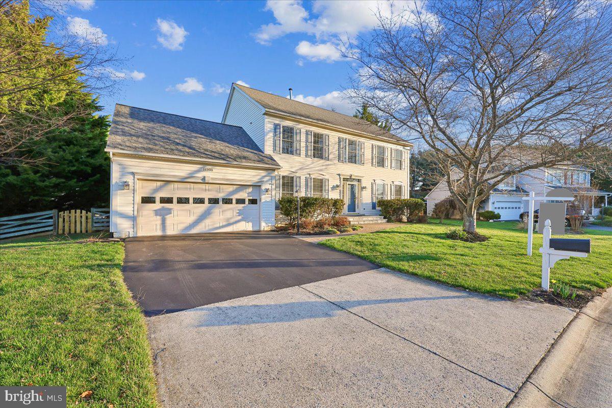 WINDSOR KNOLLS - Residential