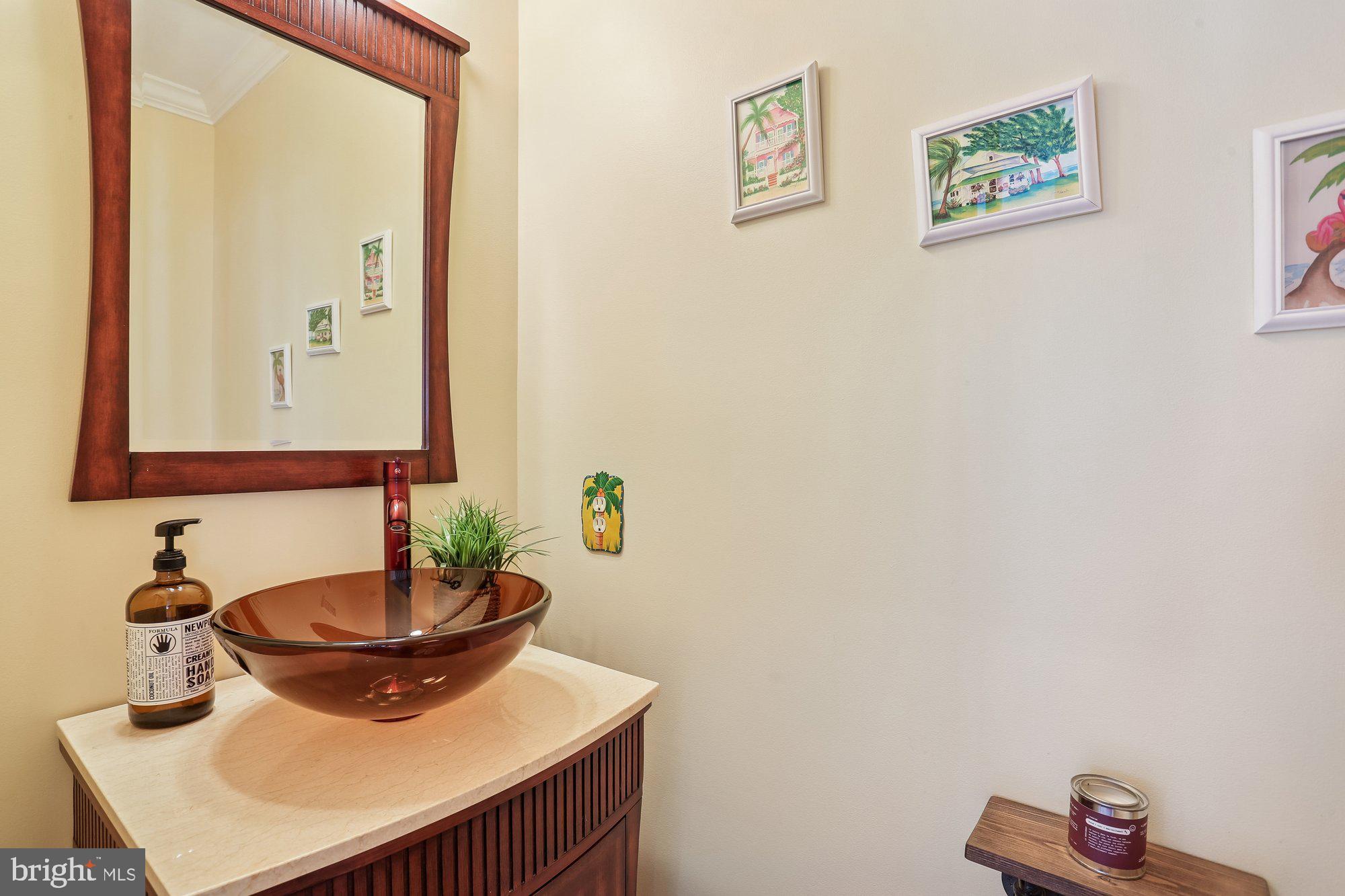 WINDSOR KNOLLS - Residential