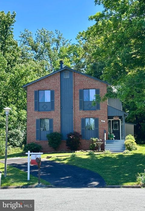 Photo of 211 Keyes Court, STERLING, VA 20164 (MLS # VALO2124858)