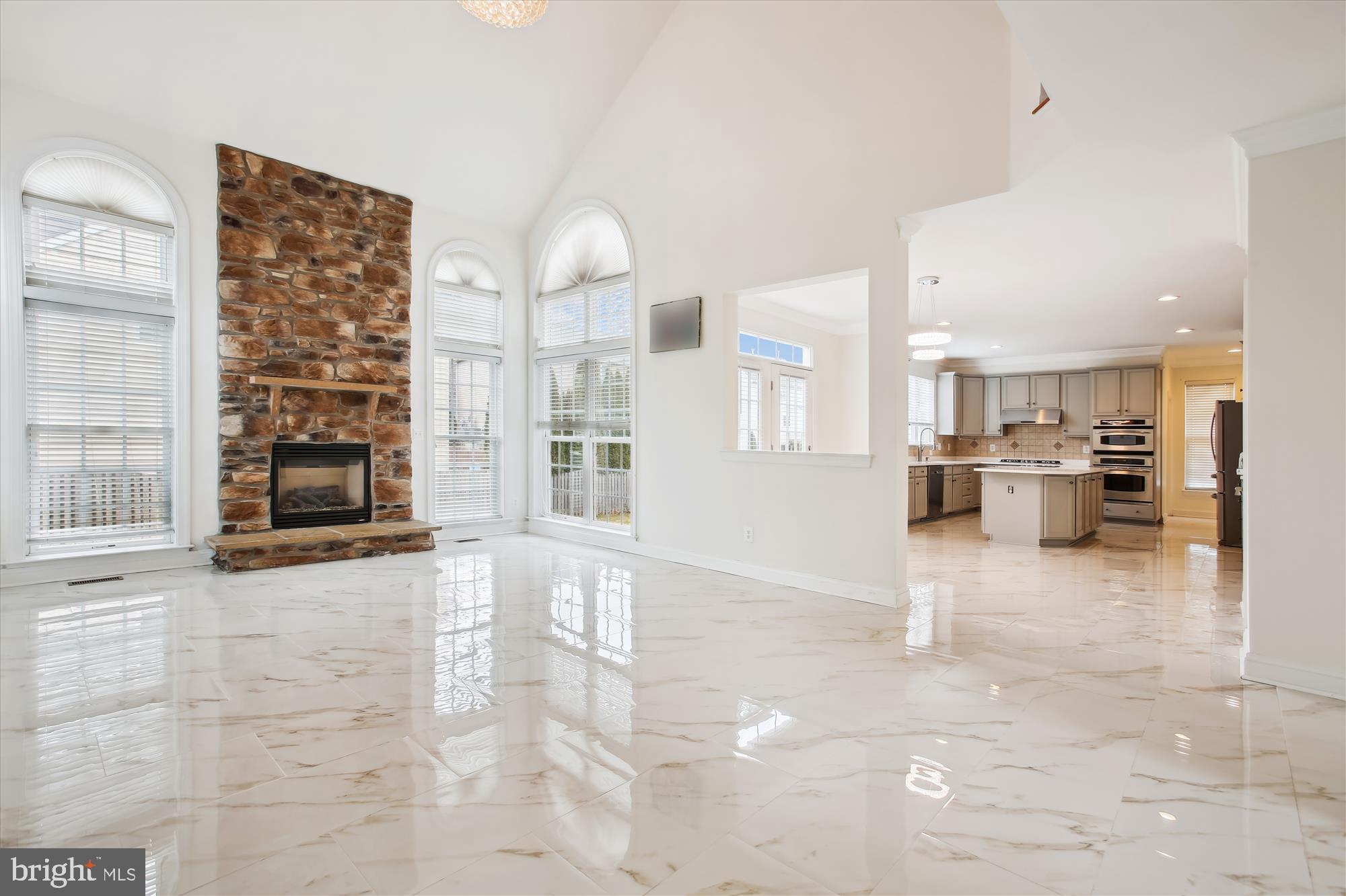 PARKWAY WEST - Residential Lease