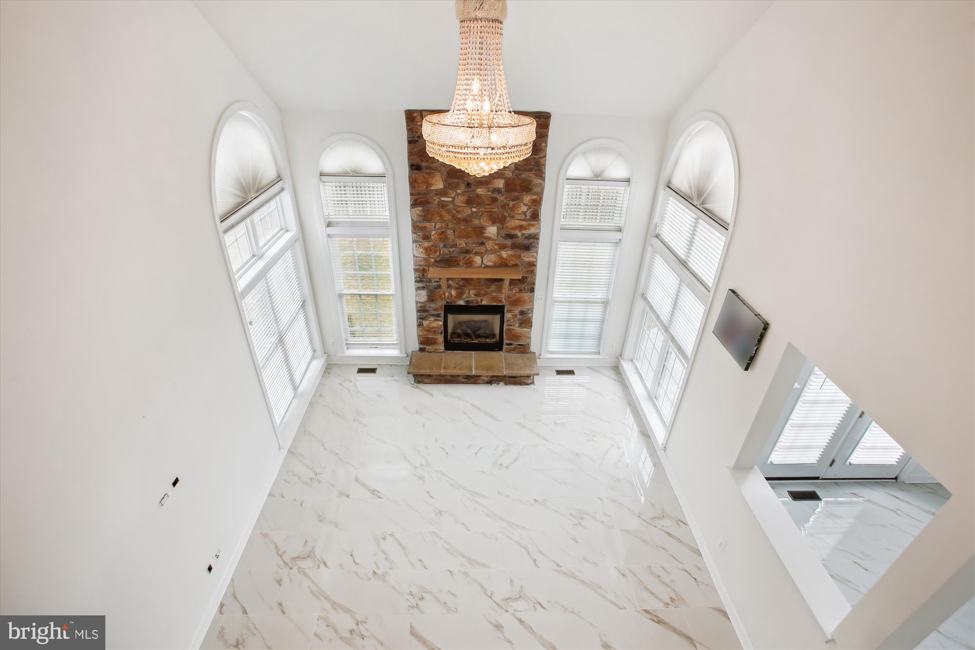 PARKWAY WEST - Residential Lease