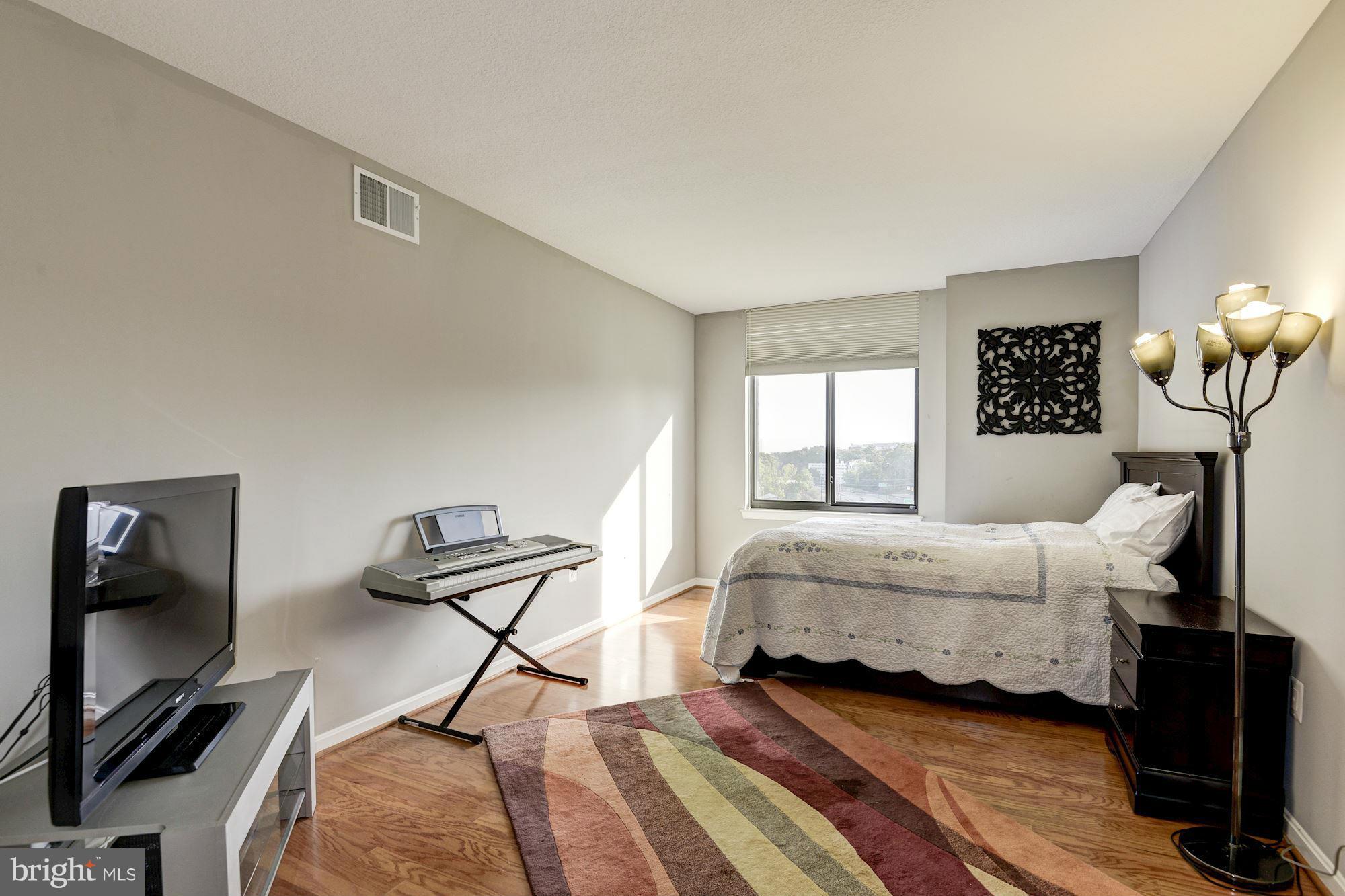 THE PARK AT COURTHOUSE - Residential