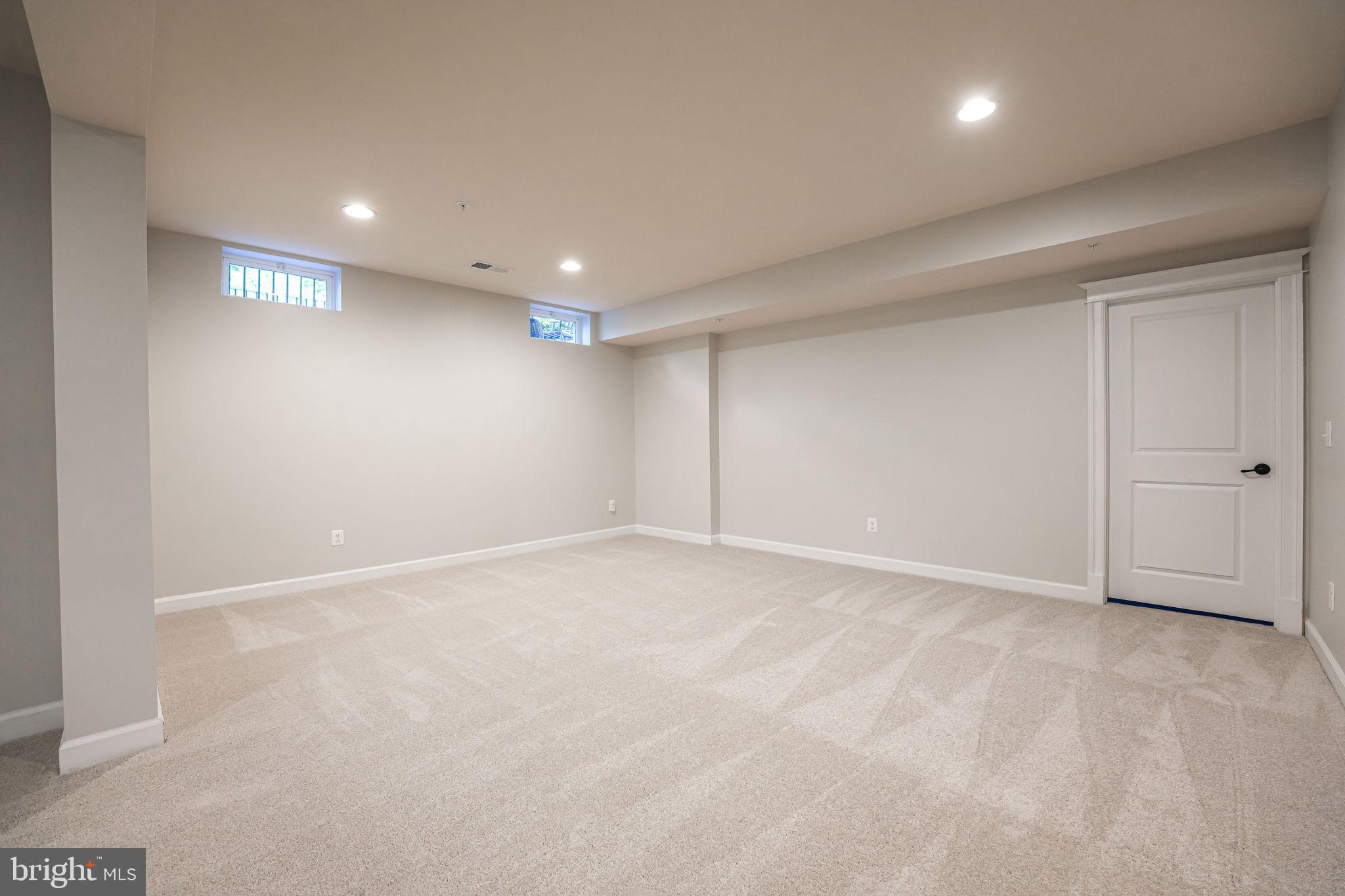 POTOMAC SHORES - Residential