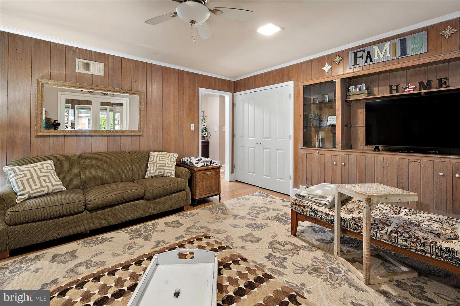 HUNTING PARK - Residential