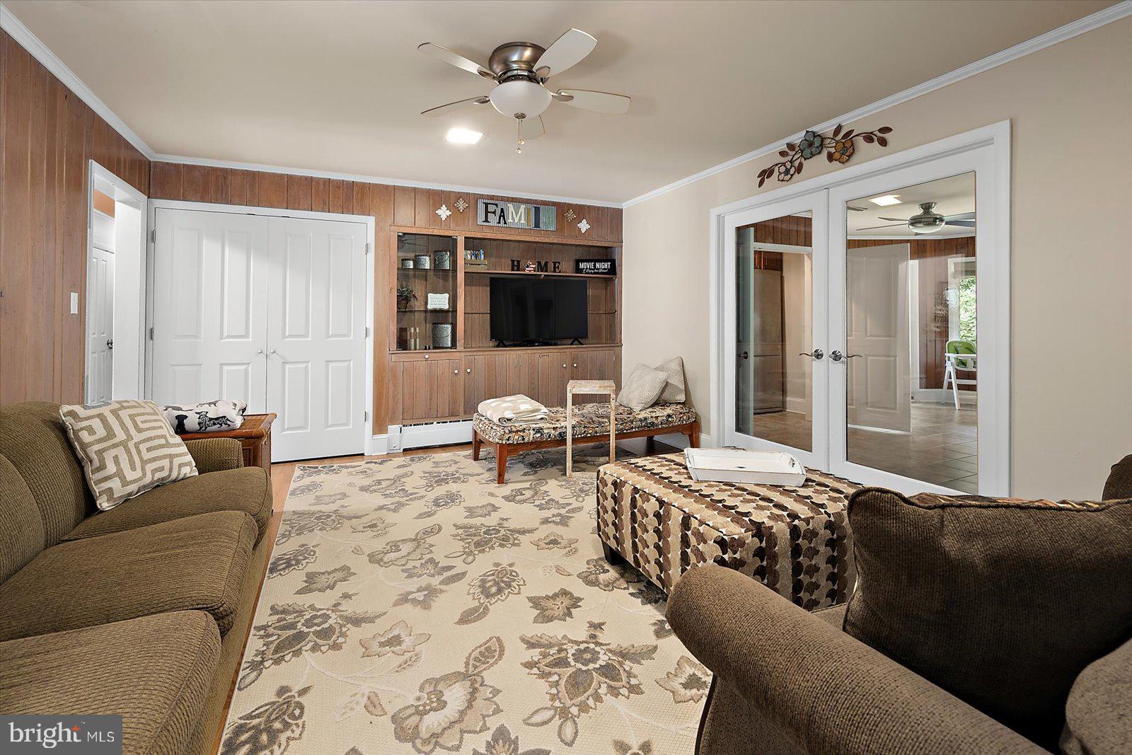 HUNTING PARK - Residential