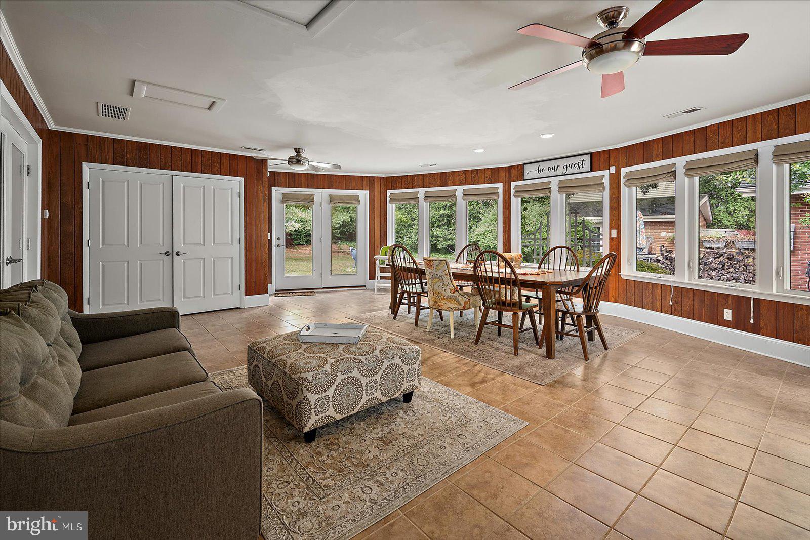 HUNTING PARK - Residential