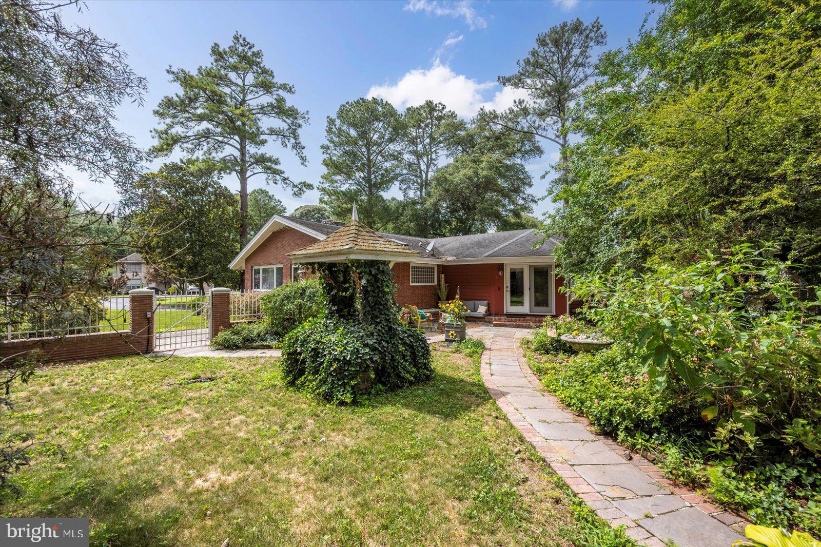 HUNTING PARK - Residential