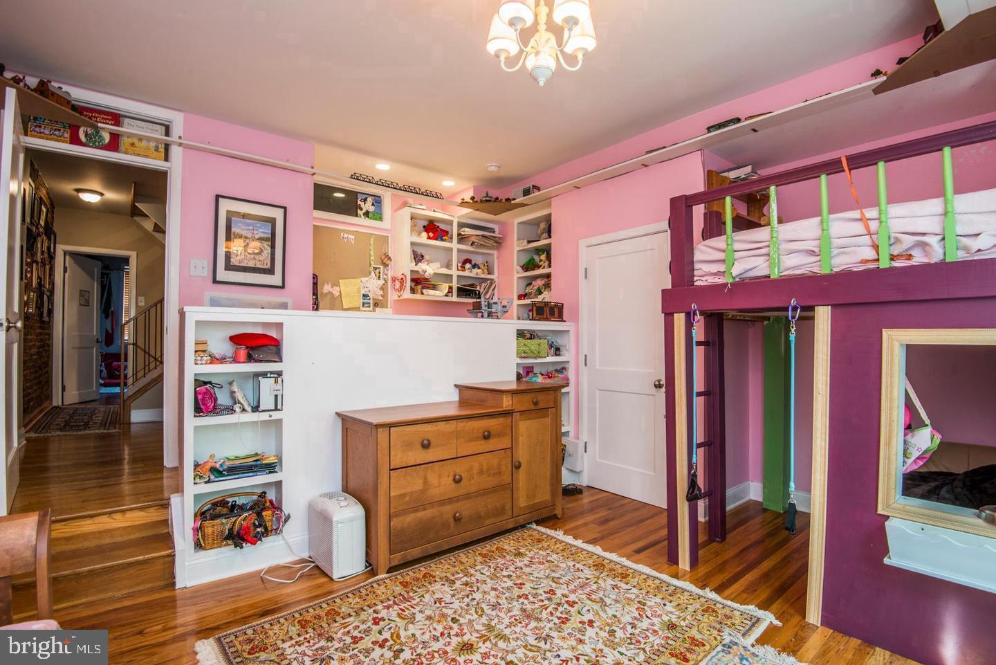 HAWTHORNE - Residential Lease