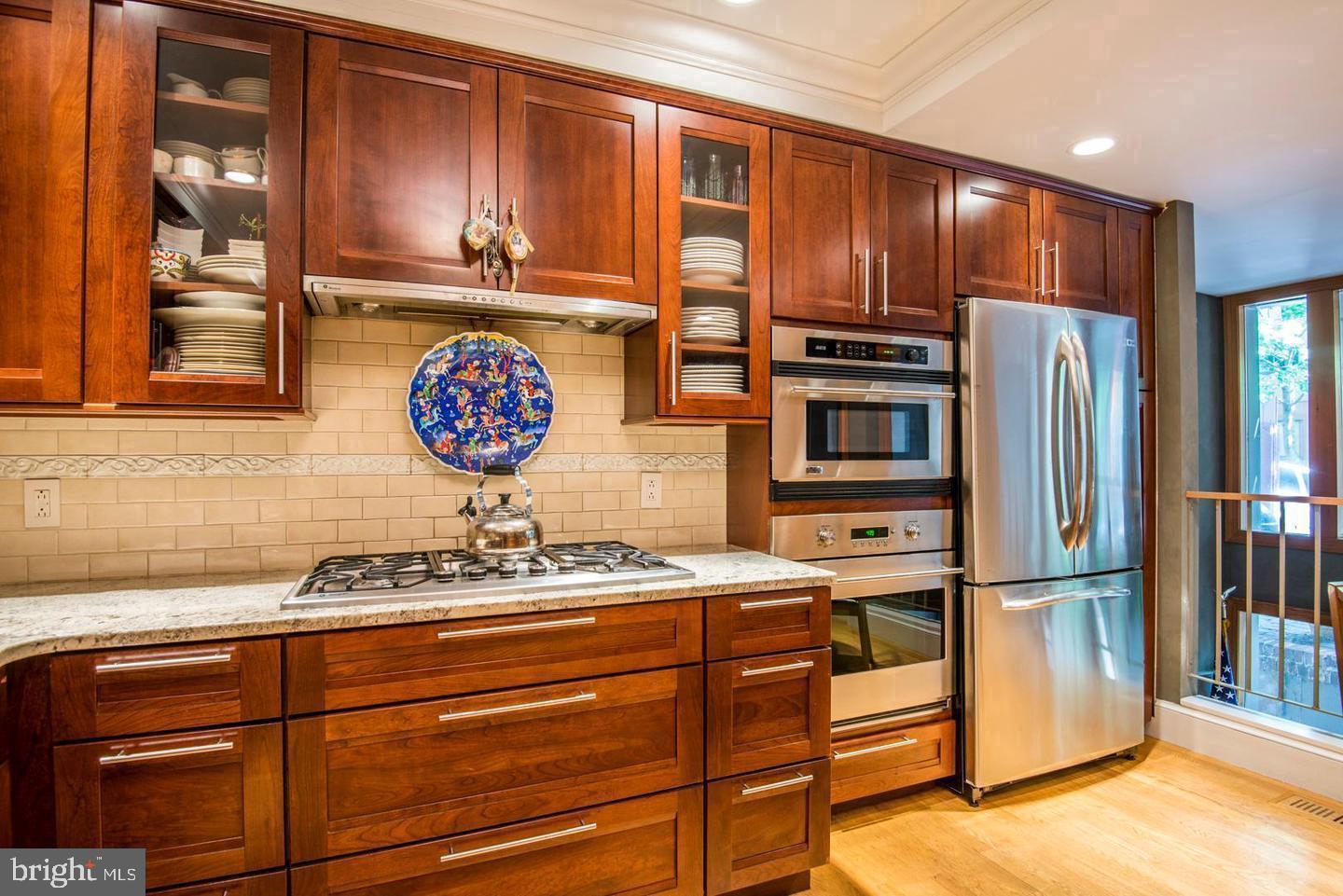 HAWTHORNE - Residential Lease