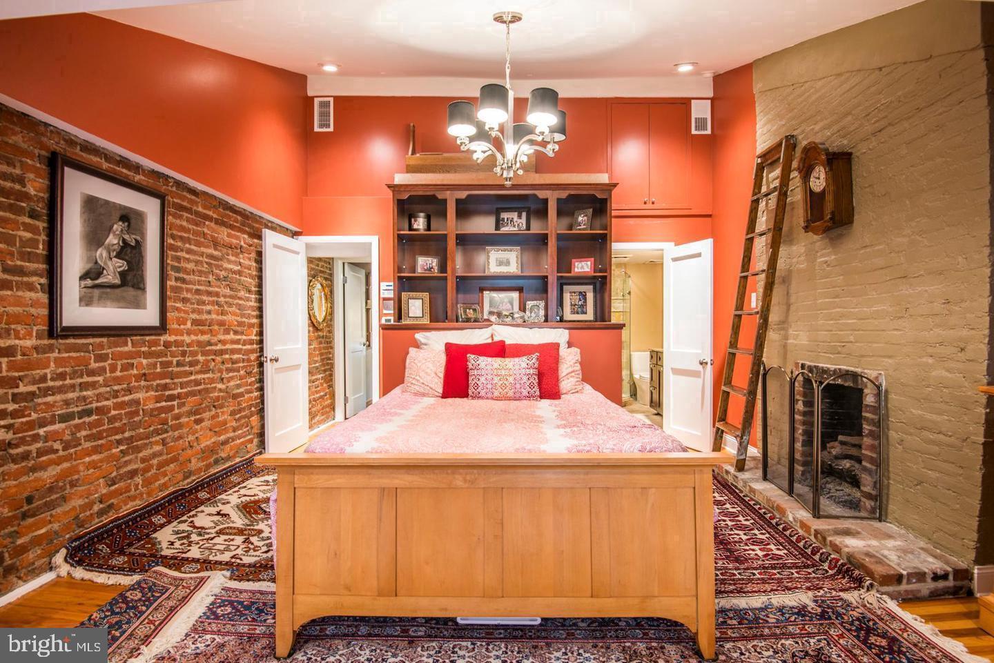 HAWTHORNE - Residential Lease