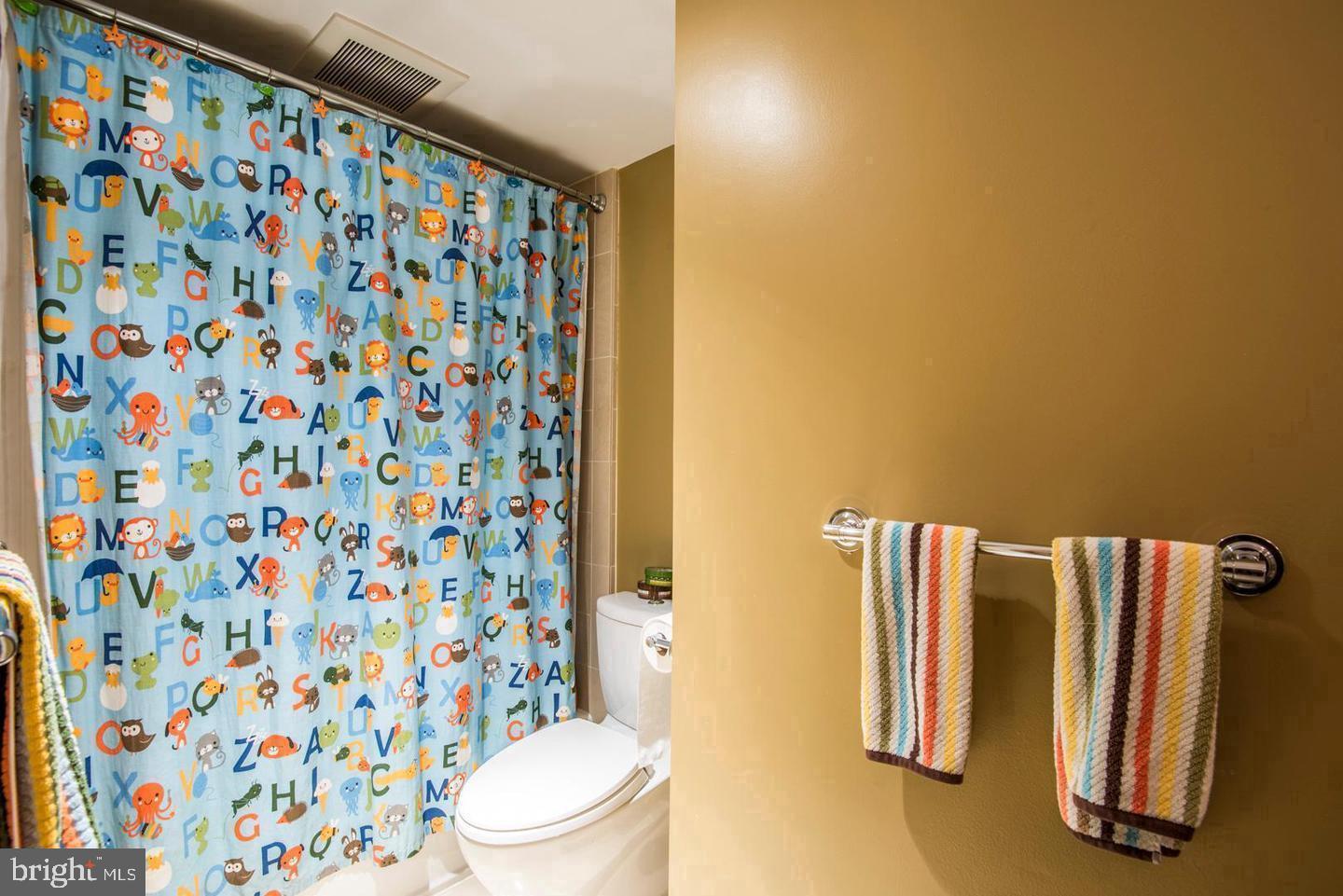 HAWTHORNE - Residential Lease